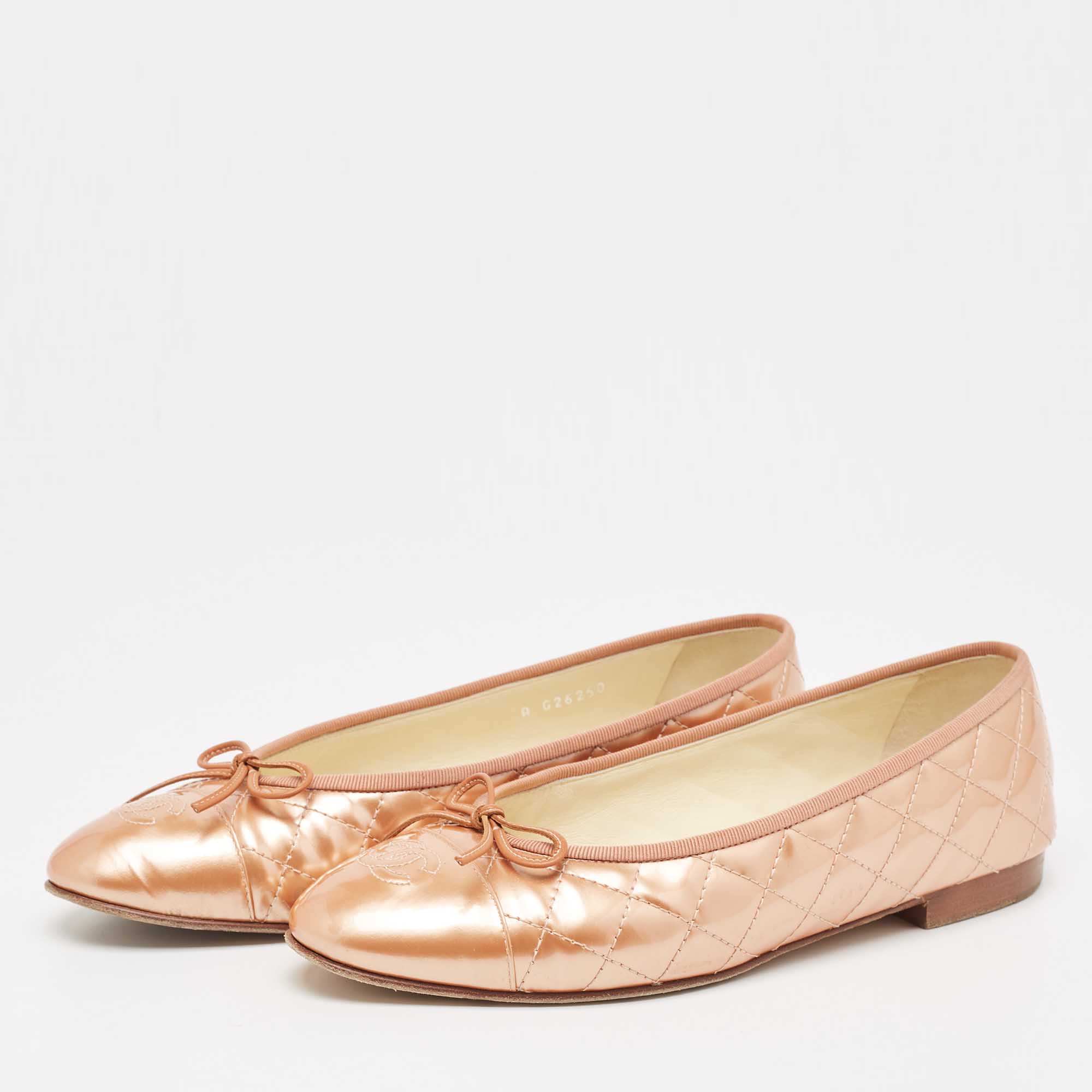 

Chanel Metallic Patent Leather CC Bow Cap Toe Ballet Flats Size