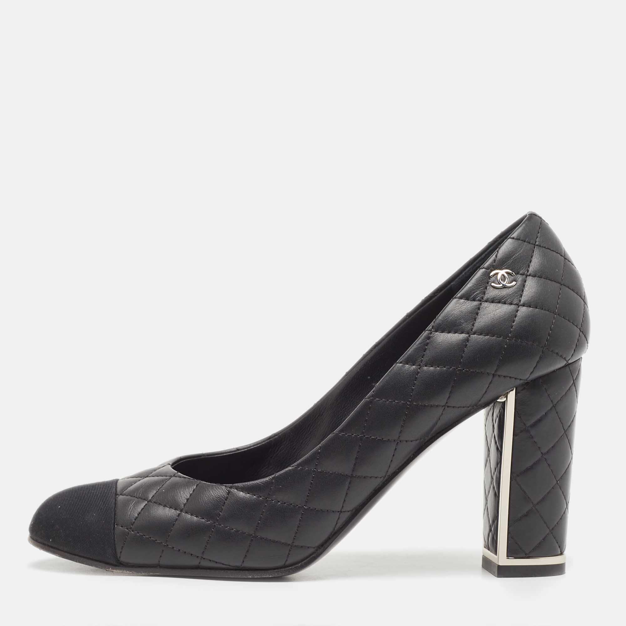 

Chanel Black Quilted Leather and Grosgrain CC Cap Toe Pumps Size