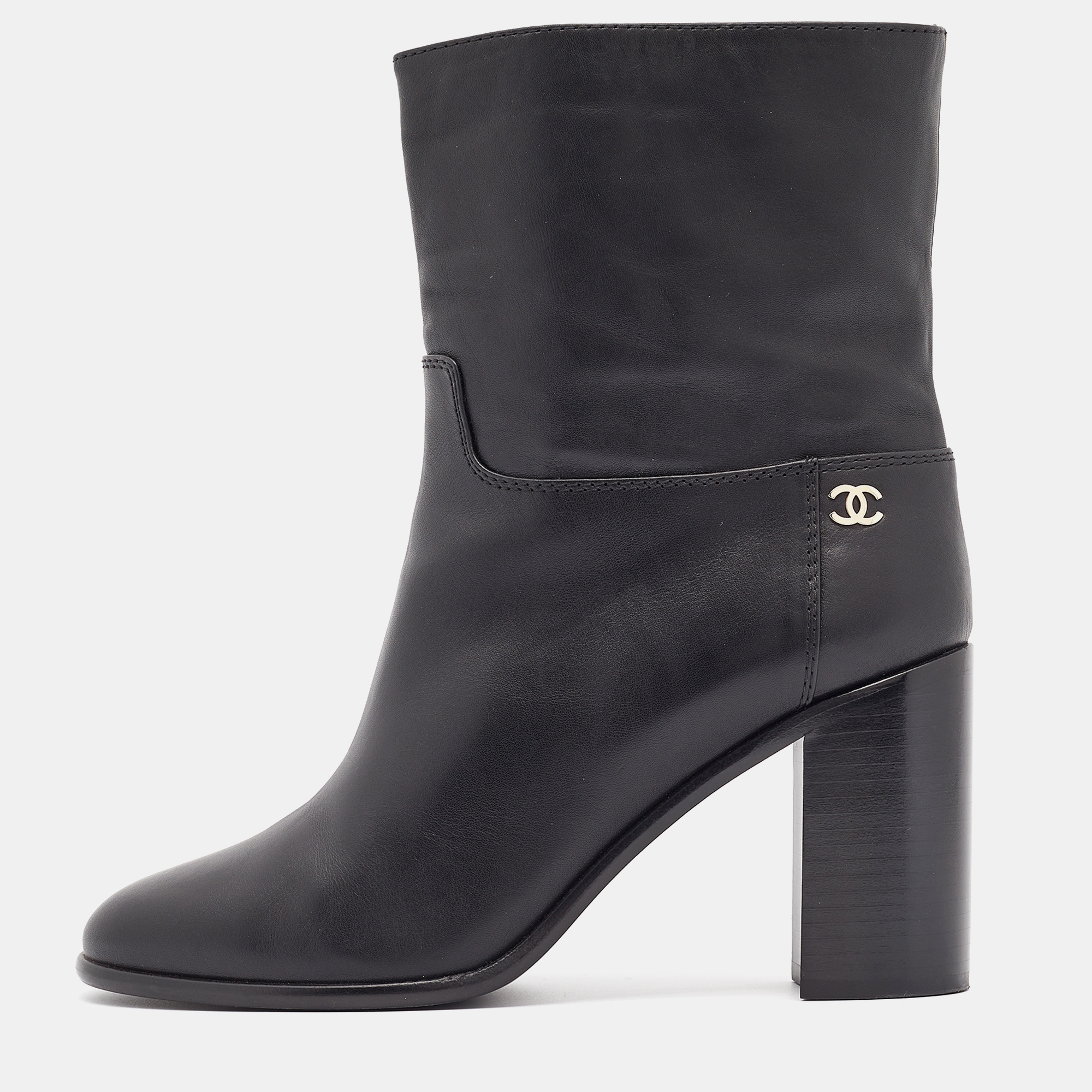 

Chanel Black Leather CC Ankle Boots Size