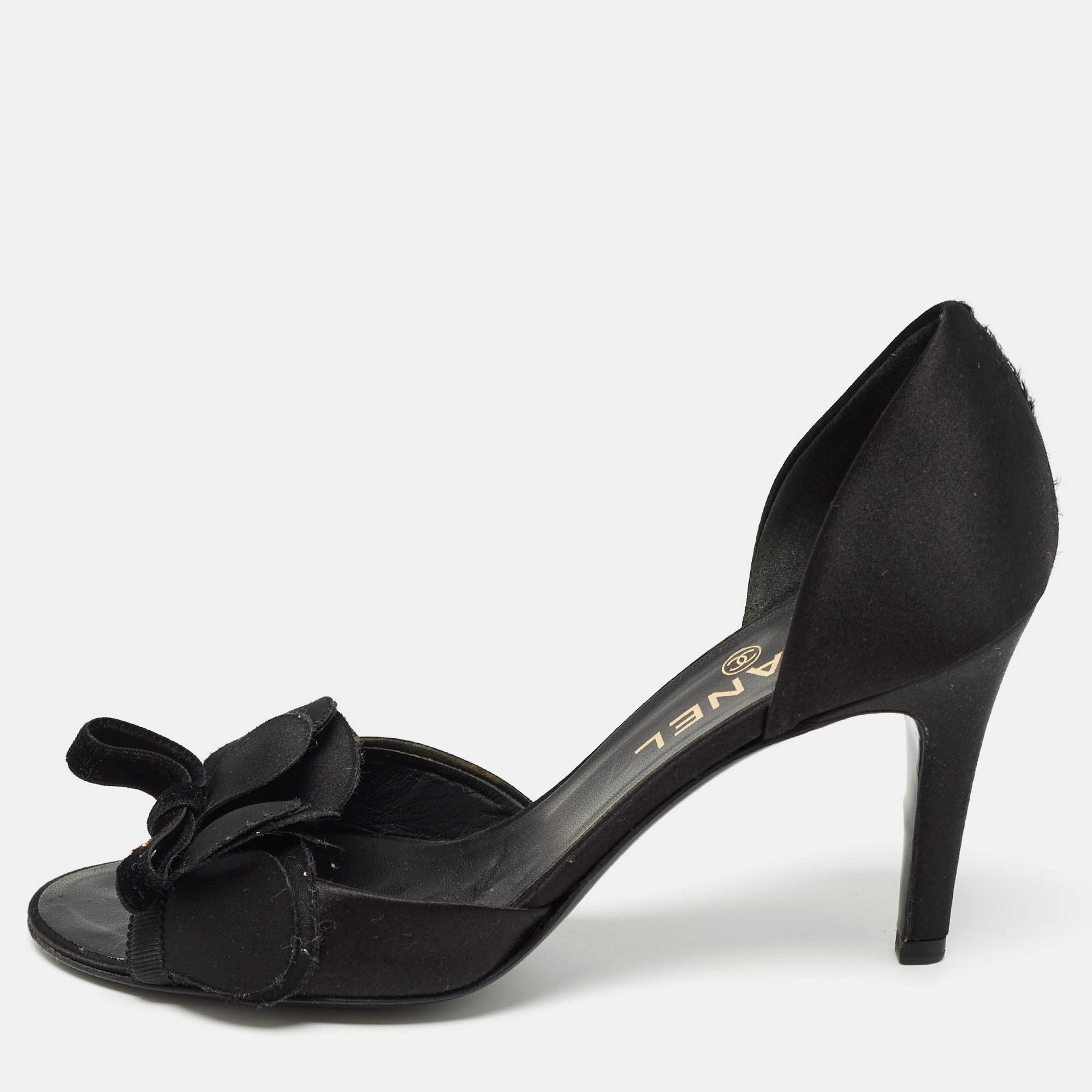 

Chanel Black Satin Floral Applique CC Bow D'orsay Pumps Size