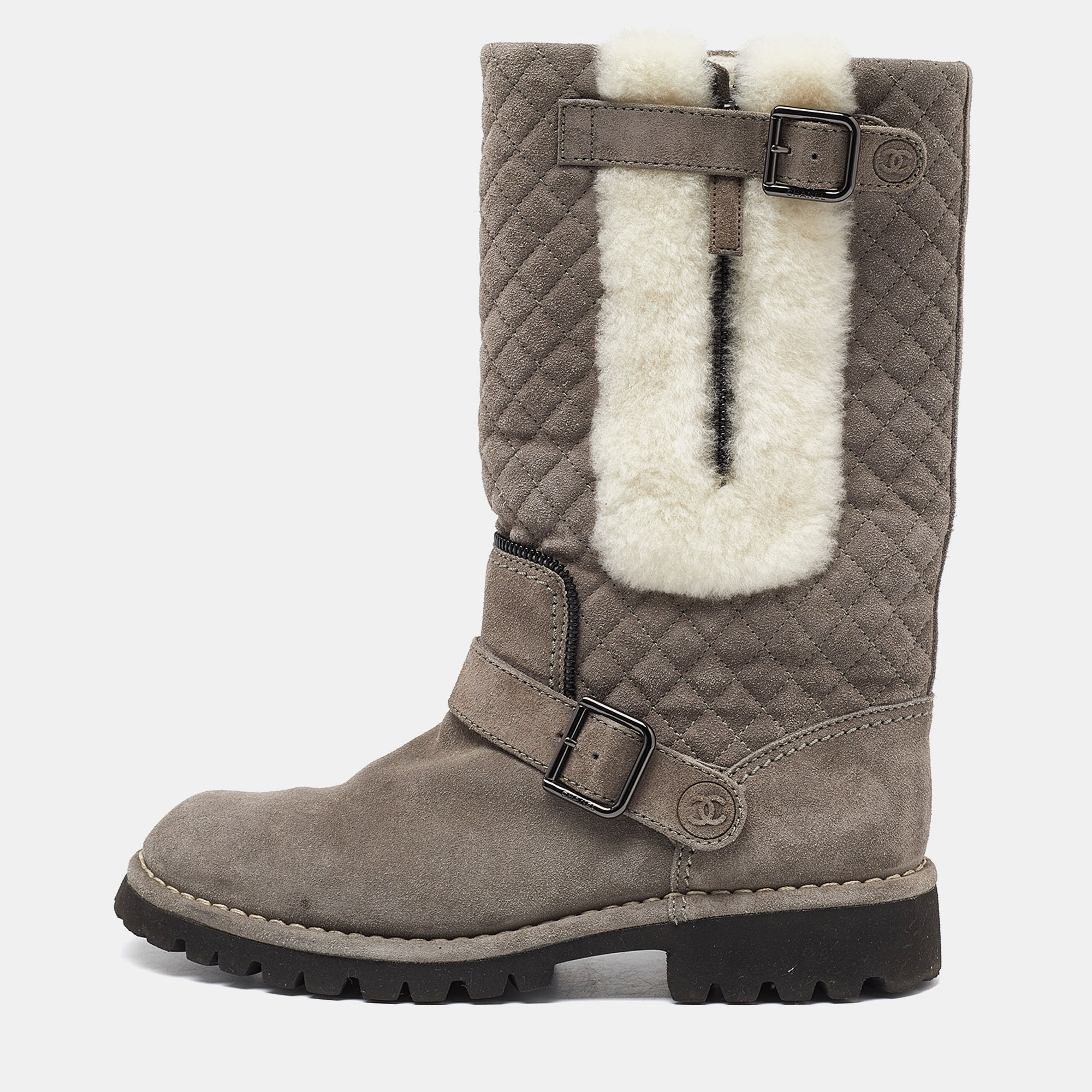 

Chanel Grey Quilted Suede and Fur CC Buckle Detail Mid Calf Boots Size