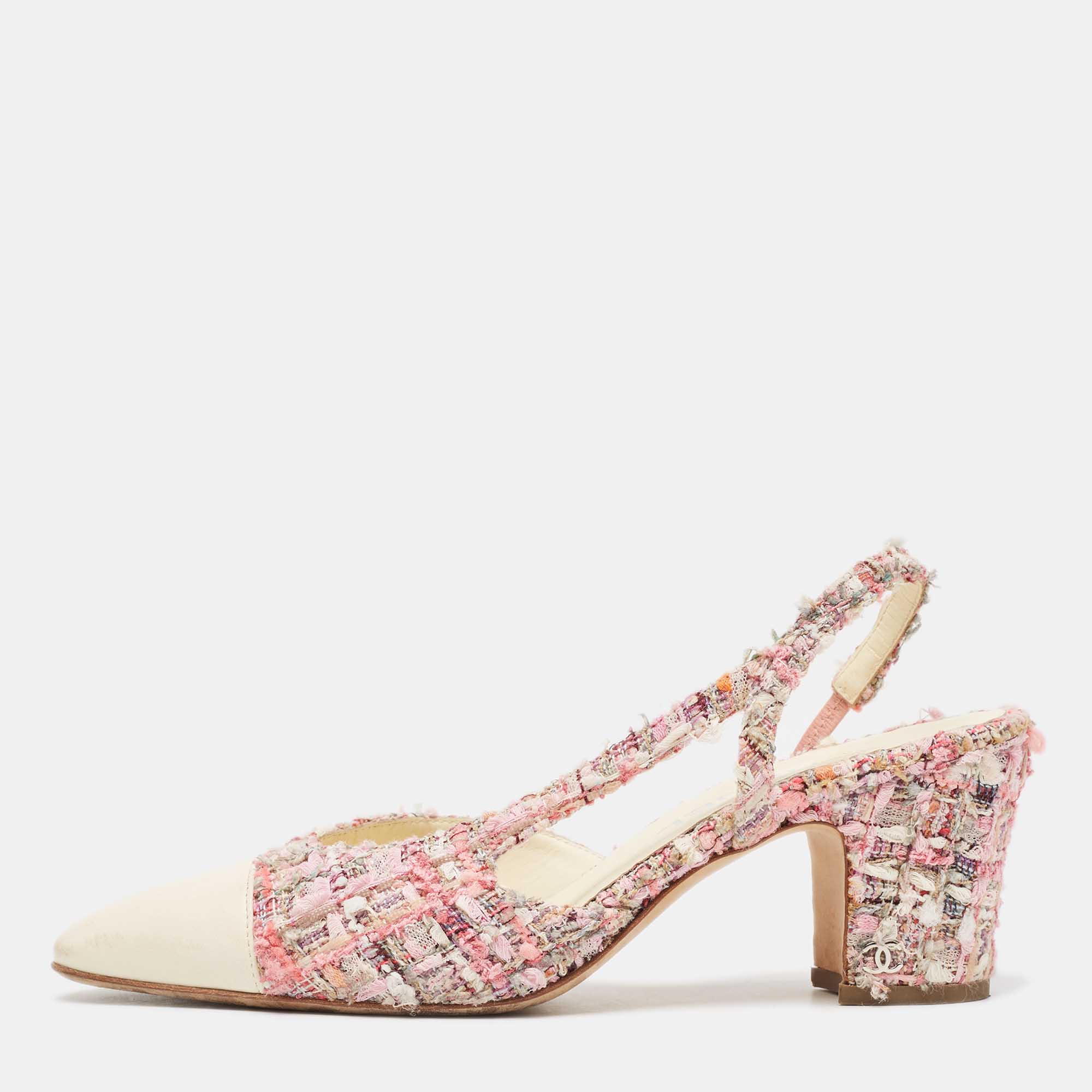 

Chanel Multicolor Tweed and Leather CC Pumps Size