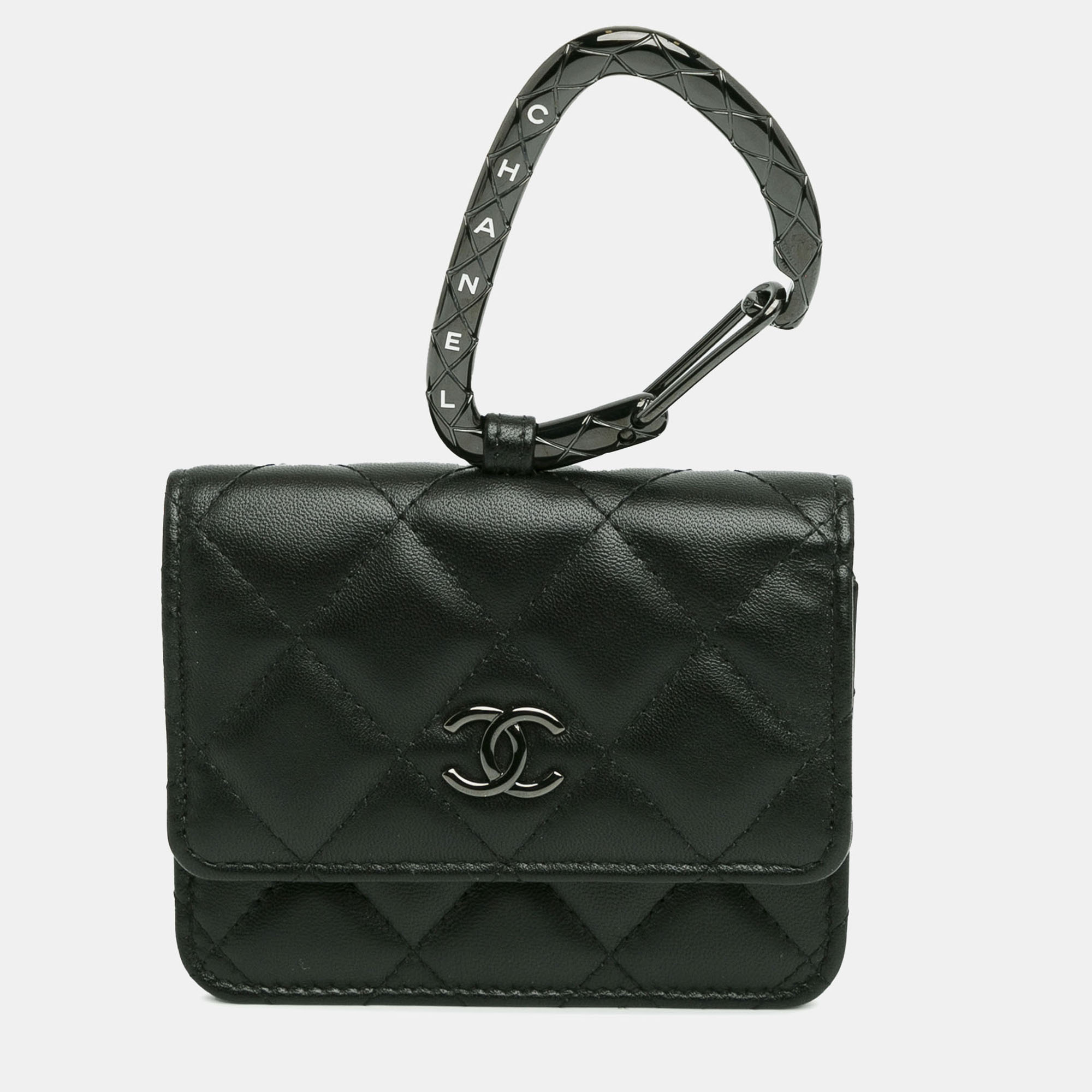 

Quilted Lambskin So Black CC Hook Card Holder