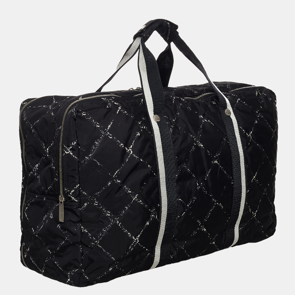 

Chanel Black/White Old Travel Line Nylon