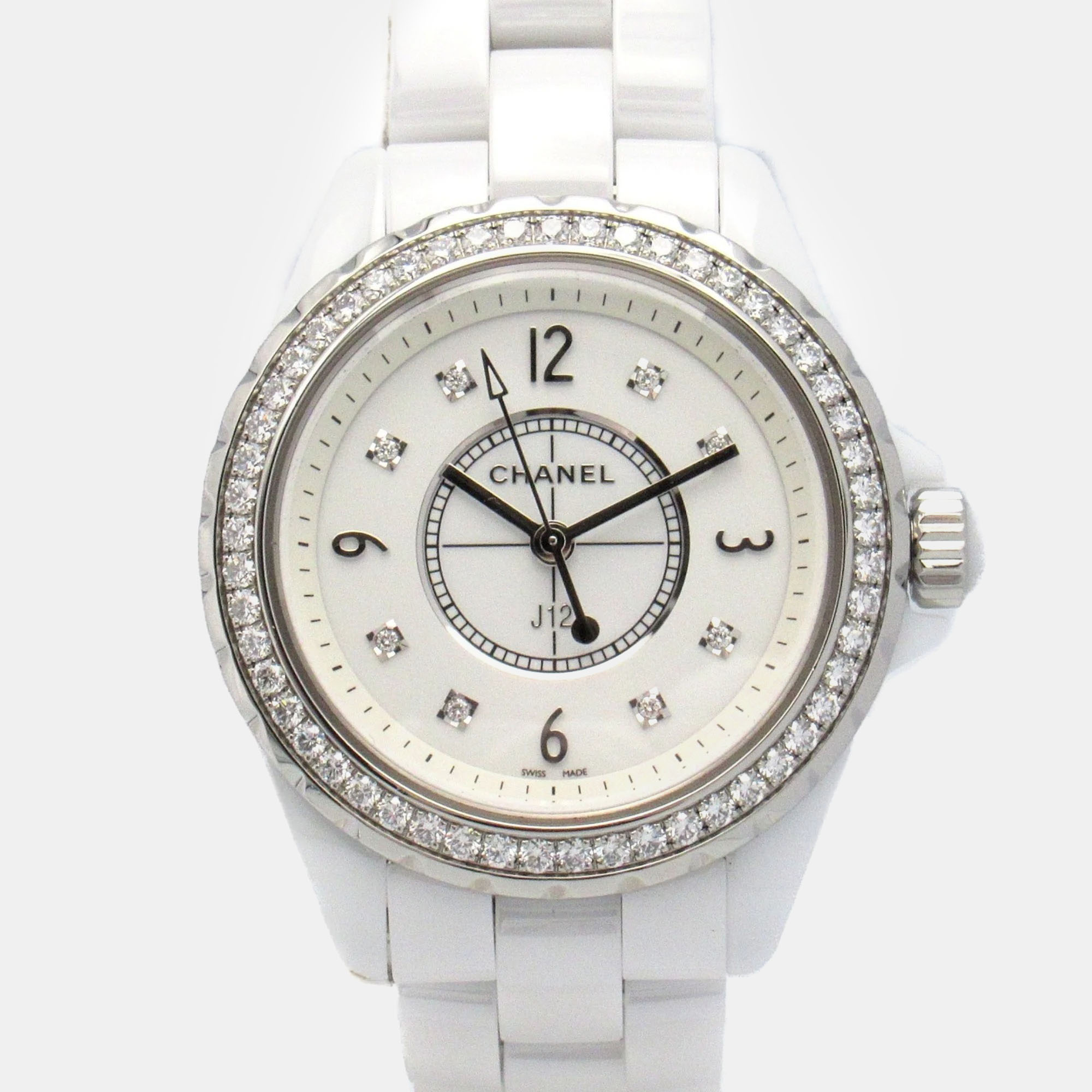 

Chanel White Ceramic J12 H3110 Quartz Women's Wristwatch 33 mm