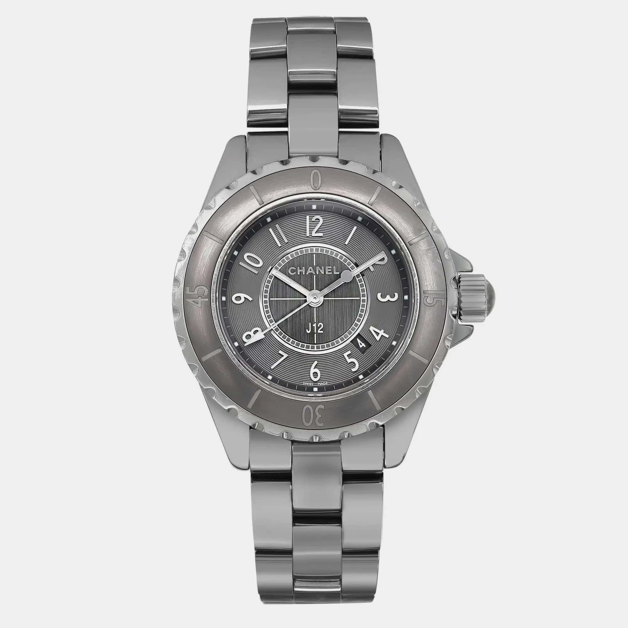 

Chanel Grey Titanium J12 H2978 Quartz Women's Wristwatch 33 mm