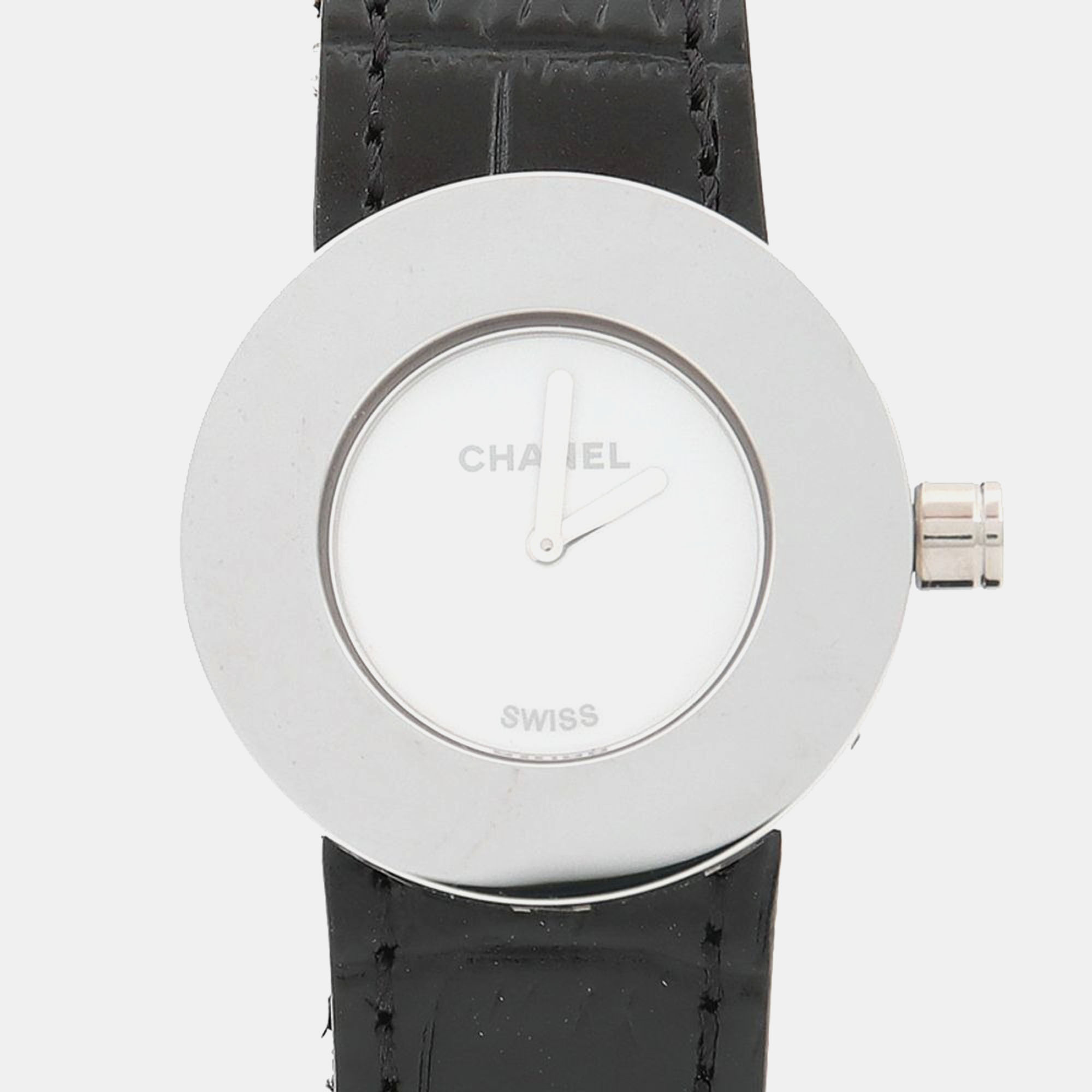 

Chanel La Ronde Quartz Stainless Steel Women's Wristwatch 29 mm, White