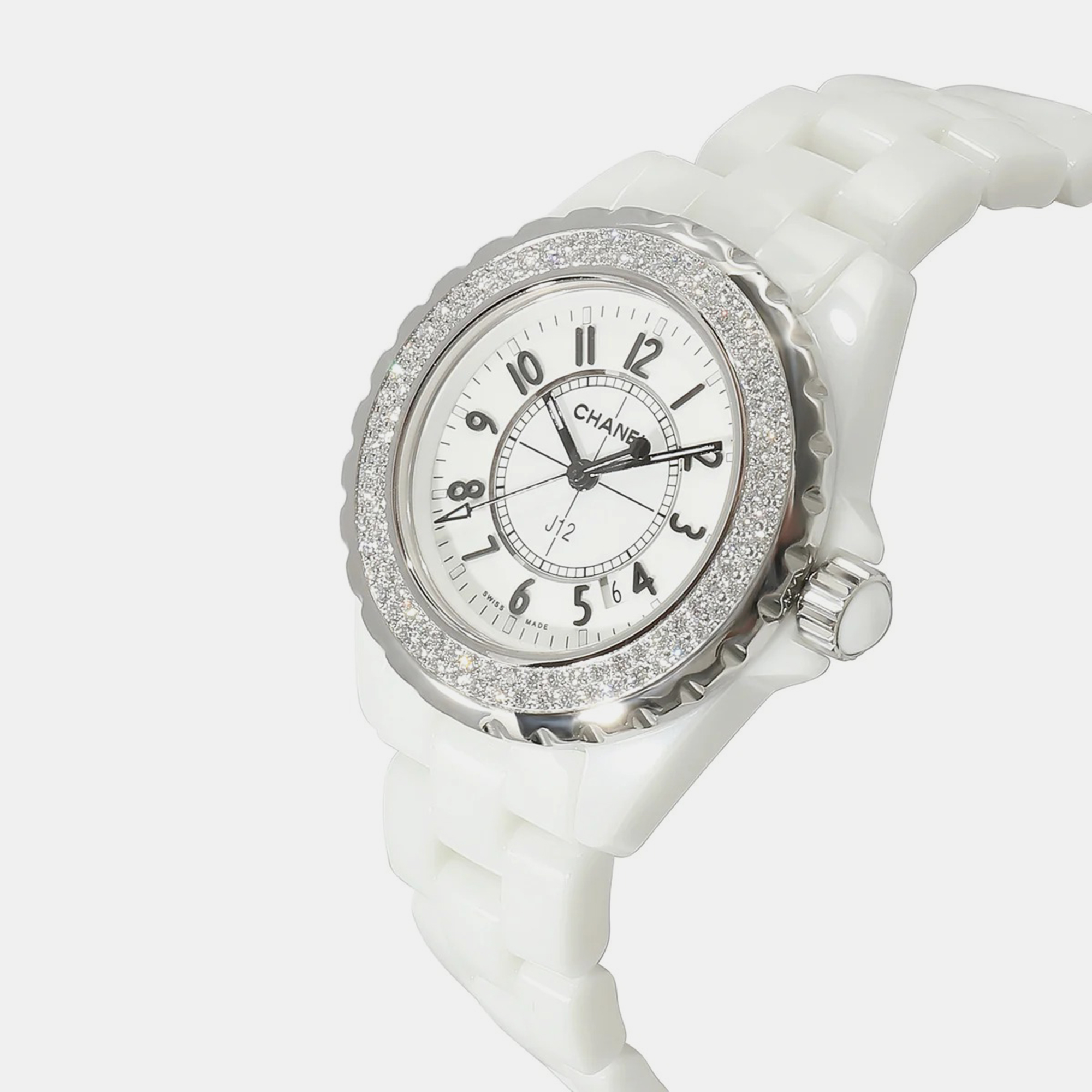 

Chanel White Ceramic J12 H0967 Quartz Women's Wristwatch 33 mm