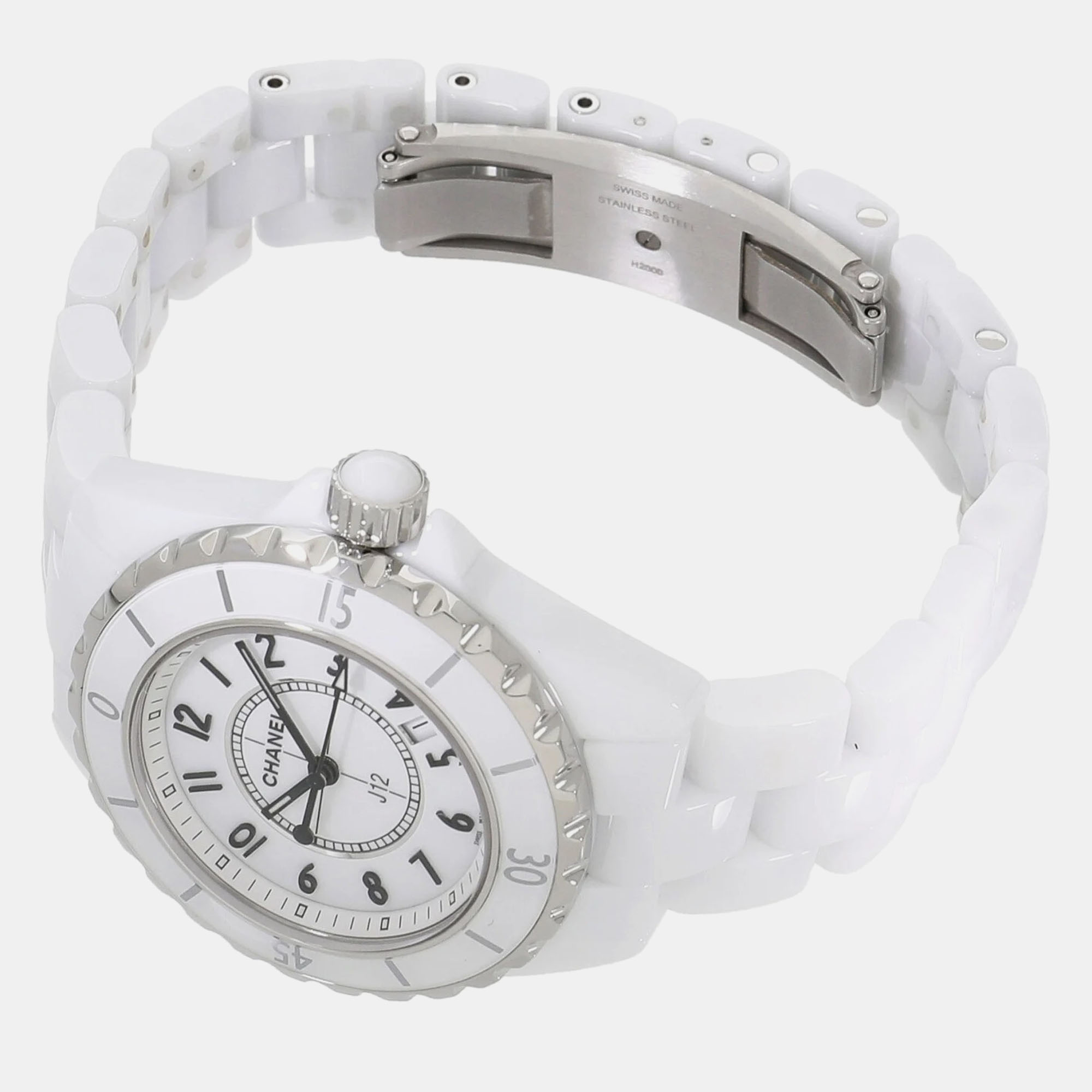 

Chanel White Ceramic J12 H0968 Quartz Women's Wristwatch 33 mm