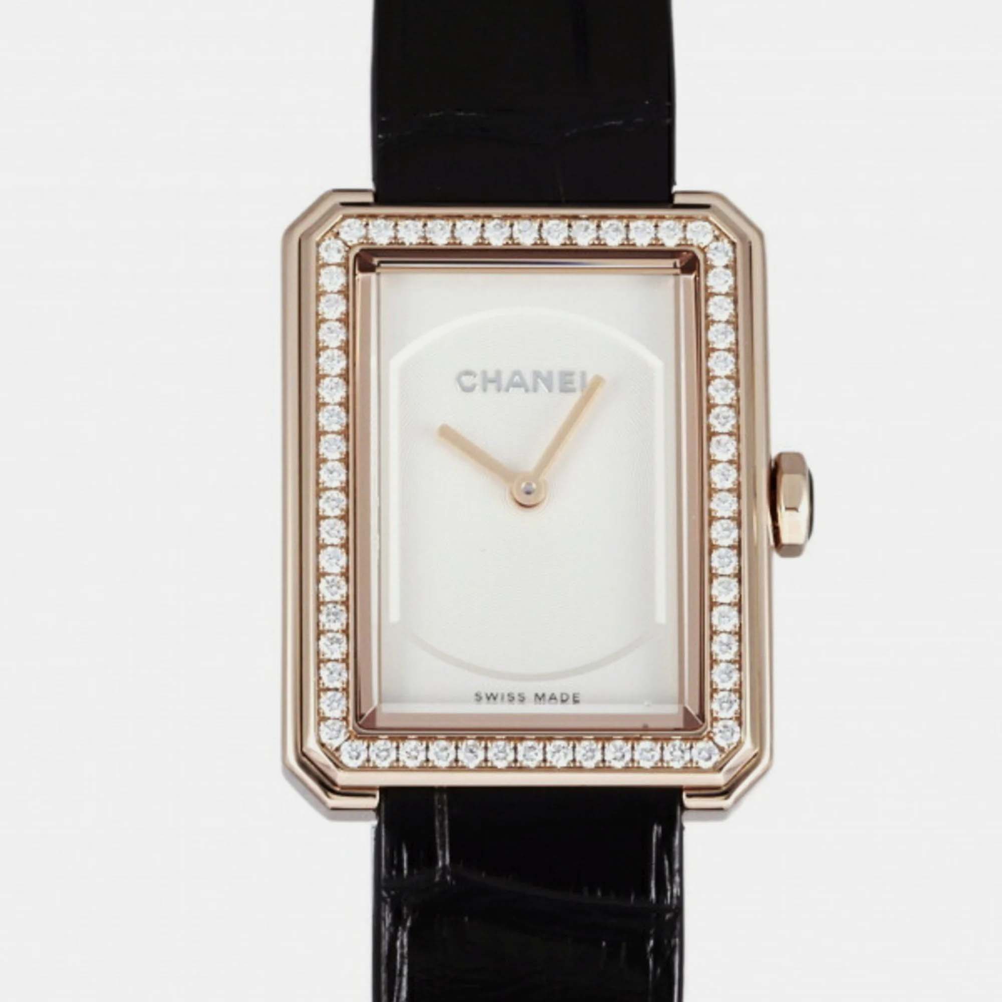

Chanel White Diamond