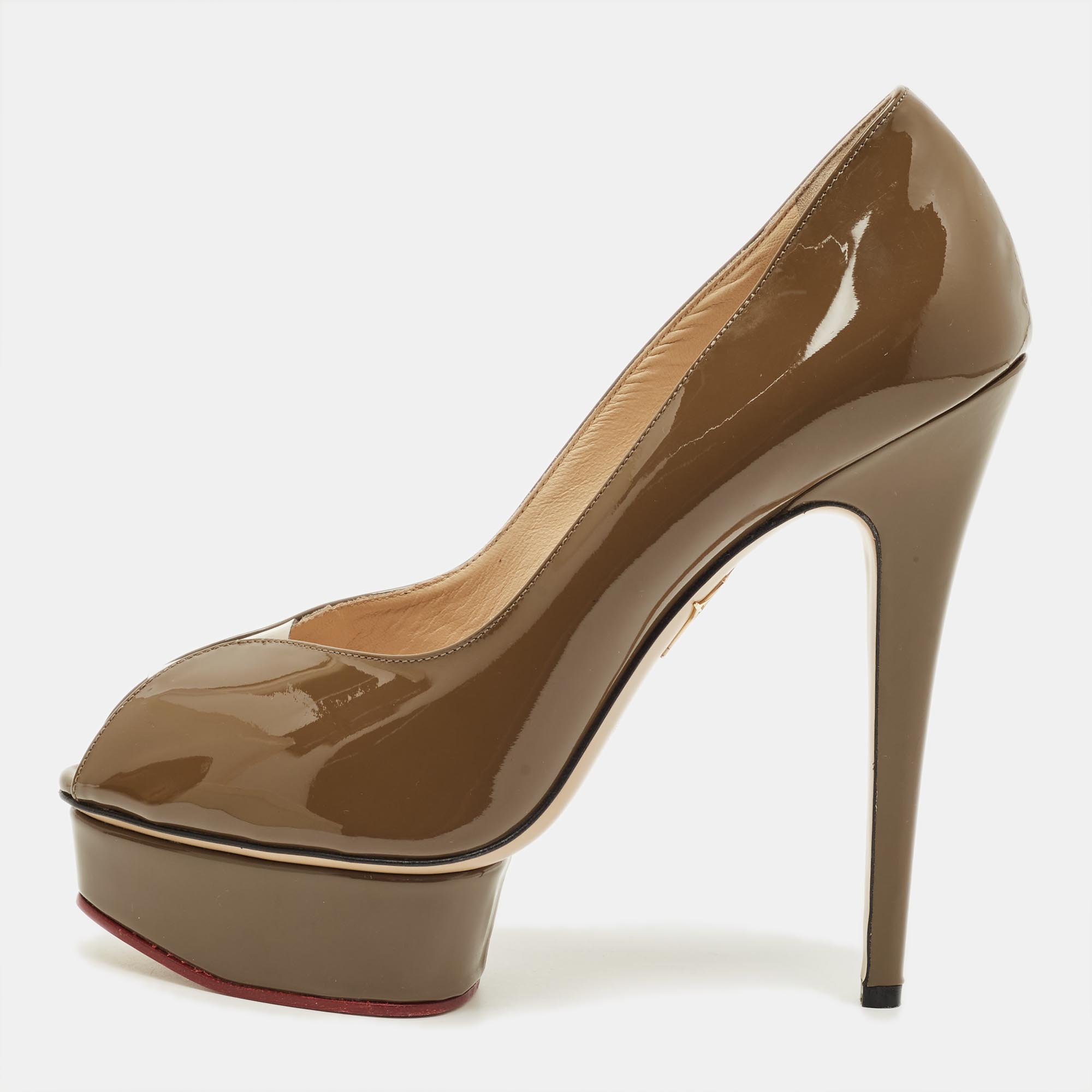 Pre-owned Charlotte Olympia Dolly Size 40 Green Patent Leather Platform Pumps