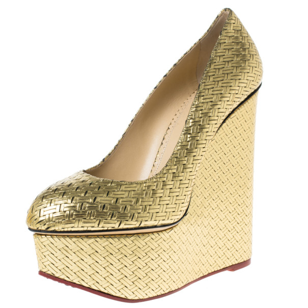 Pre Owned Charlotte Olympia Gold Metallic Carmen Woven Leather Wedge Pumps Size 40