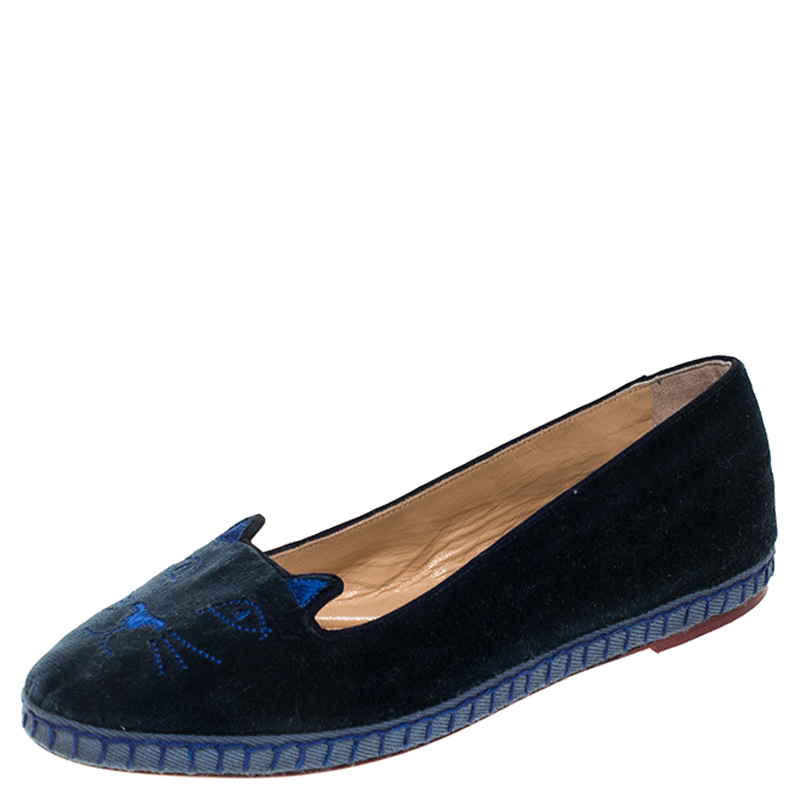 Pre Owned Charlotte Olympia Blue Velvet Kitty Slip On Loafers Size 38