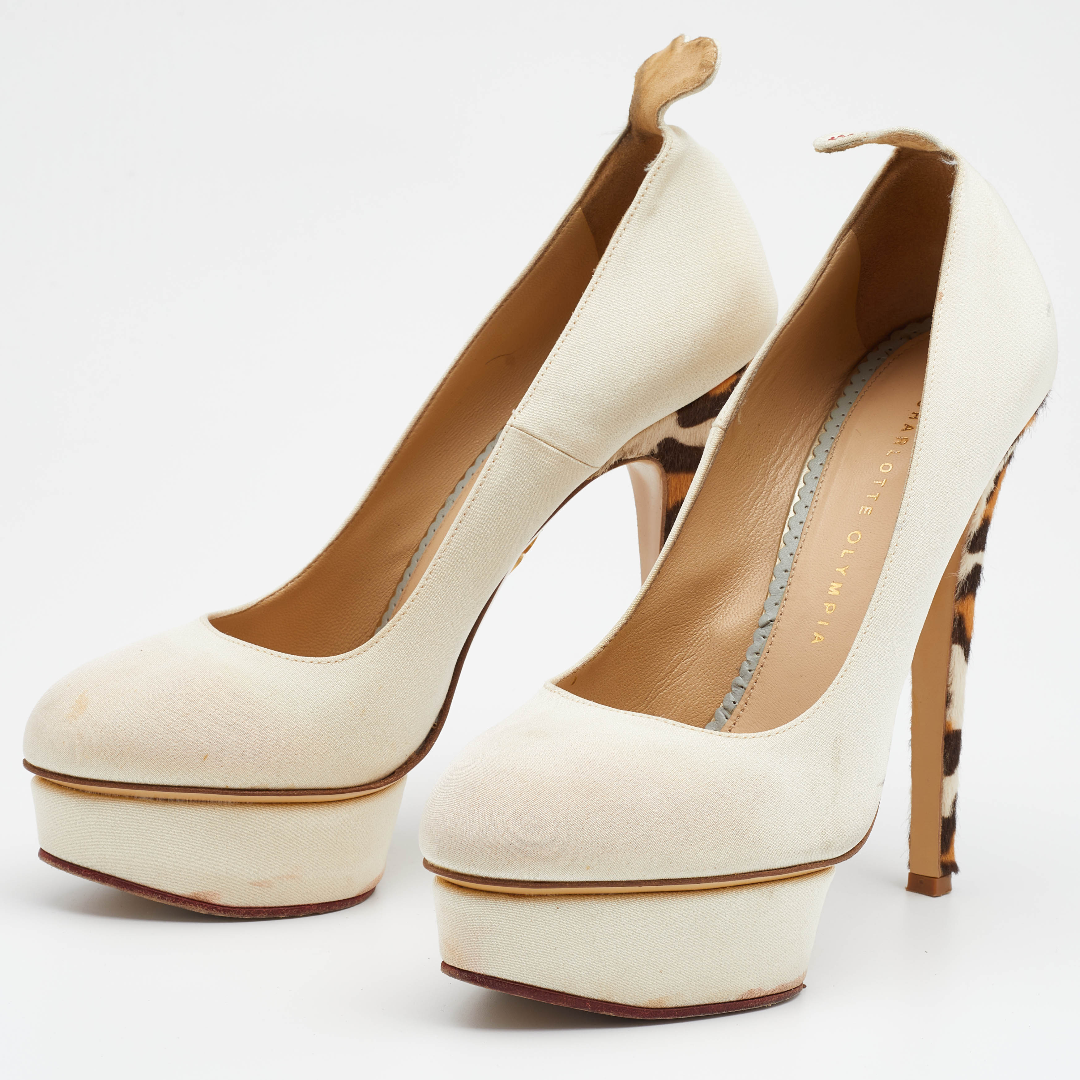 

Charlotte Olympia Cream Fabric And Calf Hair Dolly Platform Pumps Size