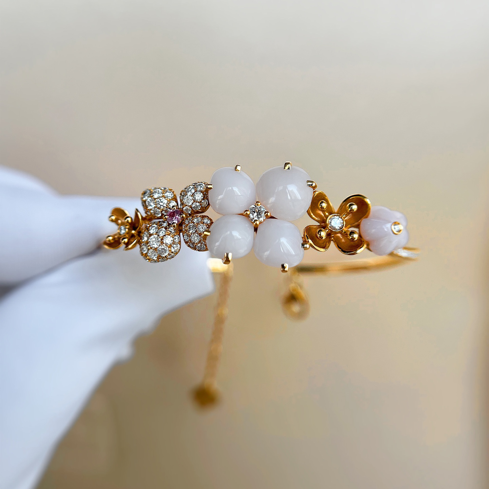 

Chaumet 18K Rose Gold Flower Bee My Love Diamond Bracelet