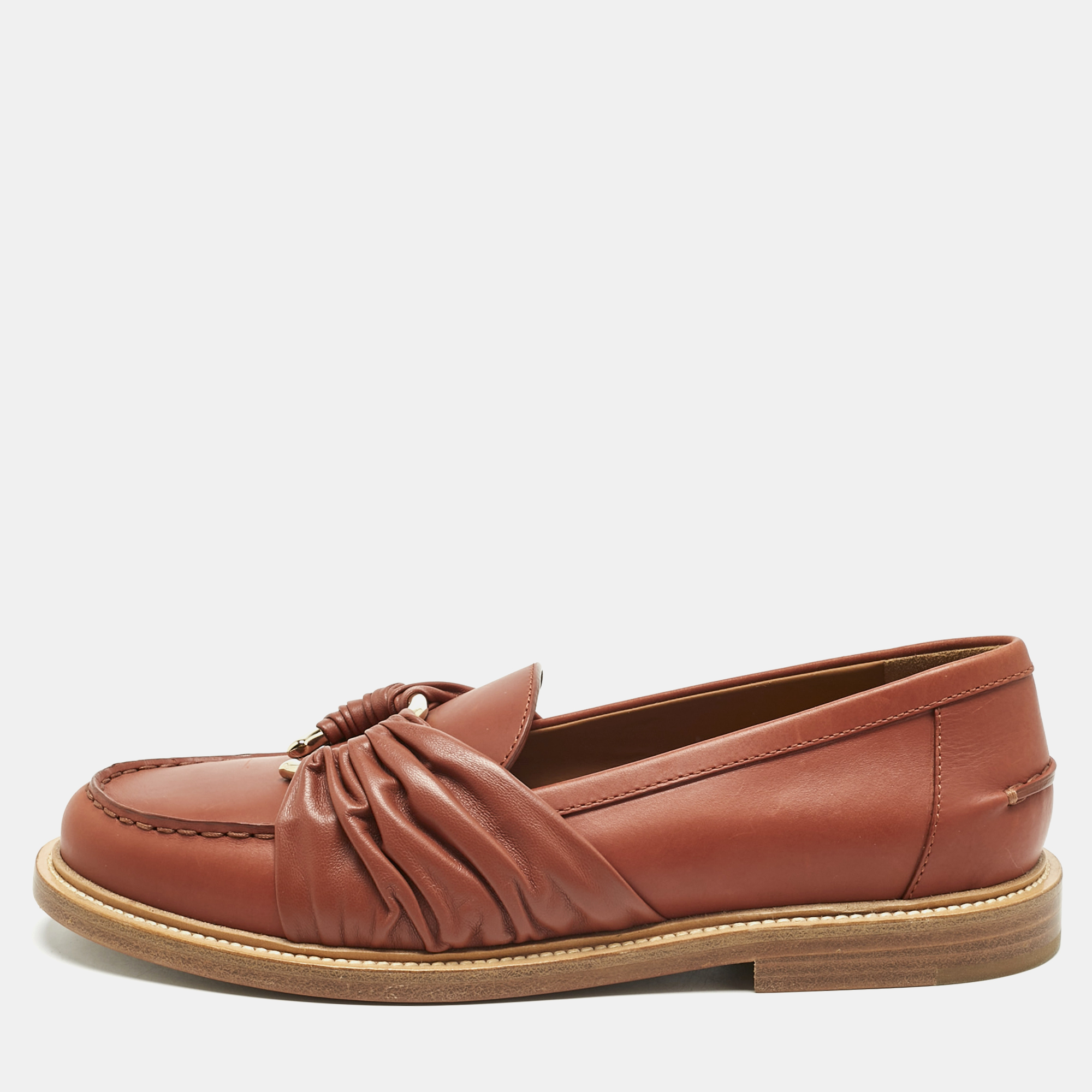 Pre-owned Chloé Brown Leather C Logo Slip On Loafers Size 40.5