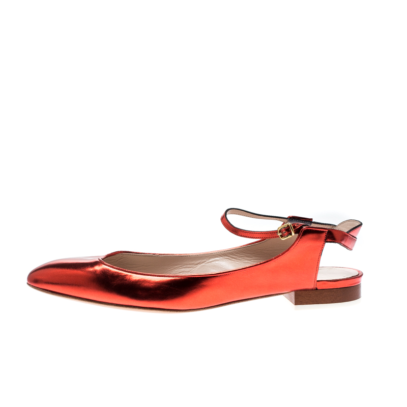 

Chloe Metallic Red Ankle Strap Flat Sandals Size