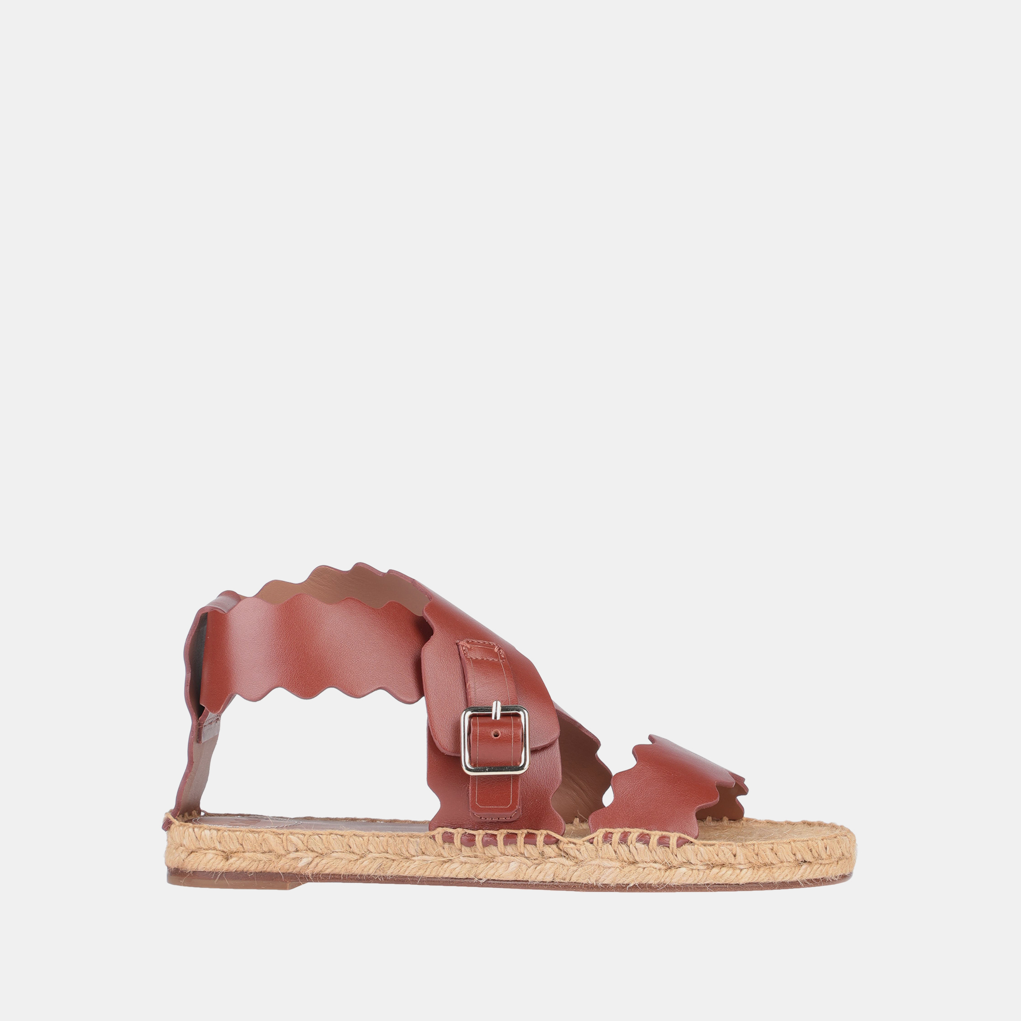 Pre-owned Chloé Leather Scalloped Flat Sandals 36 In Brown