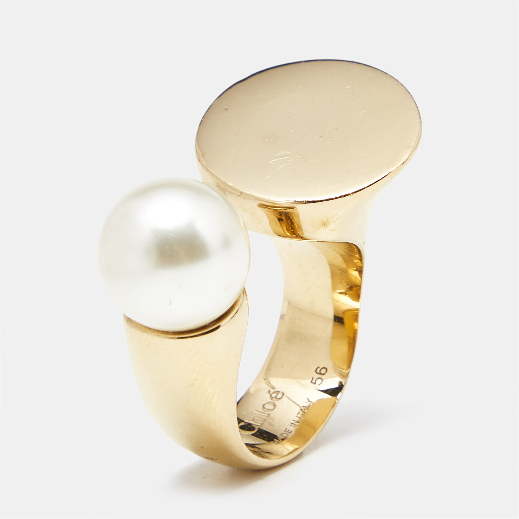 

Chloé Darcey Faux Pearl Gold Tone Ring Size