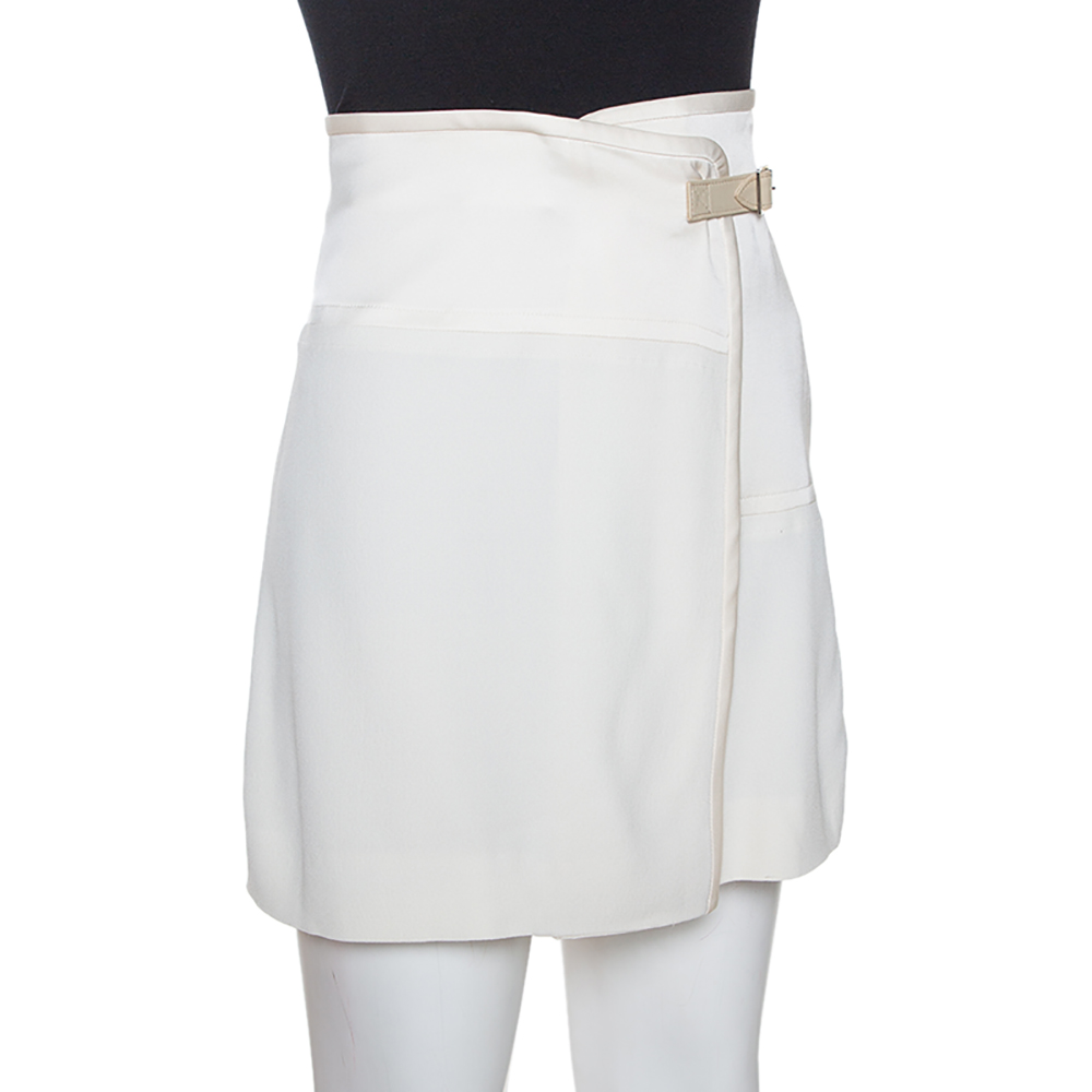 

Chloe Cream Crepe & Silk Trim Buckle Detail Mini Skirt
