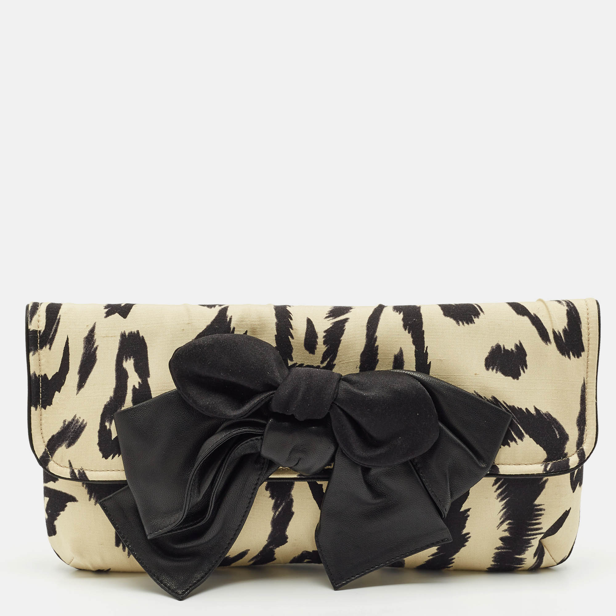 

Chloe Cream/Black Printed Fabric Bow Clutch