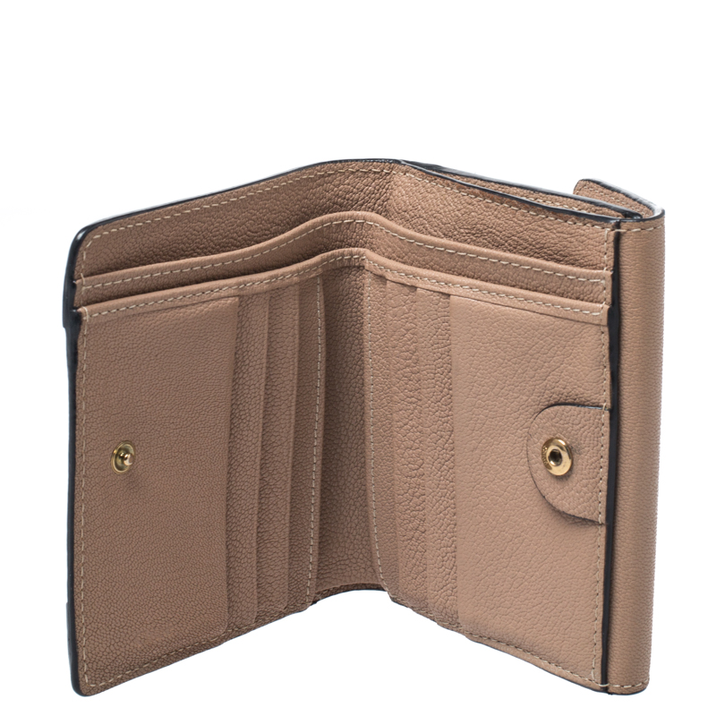 

Chloe Beige Leather Compact Wallet