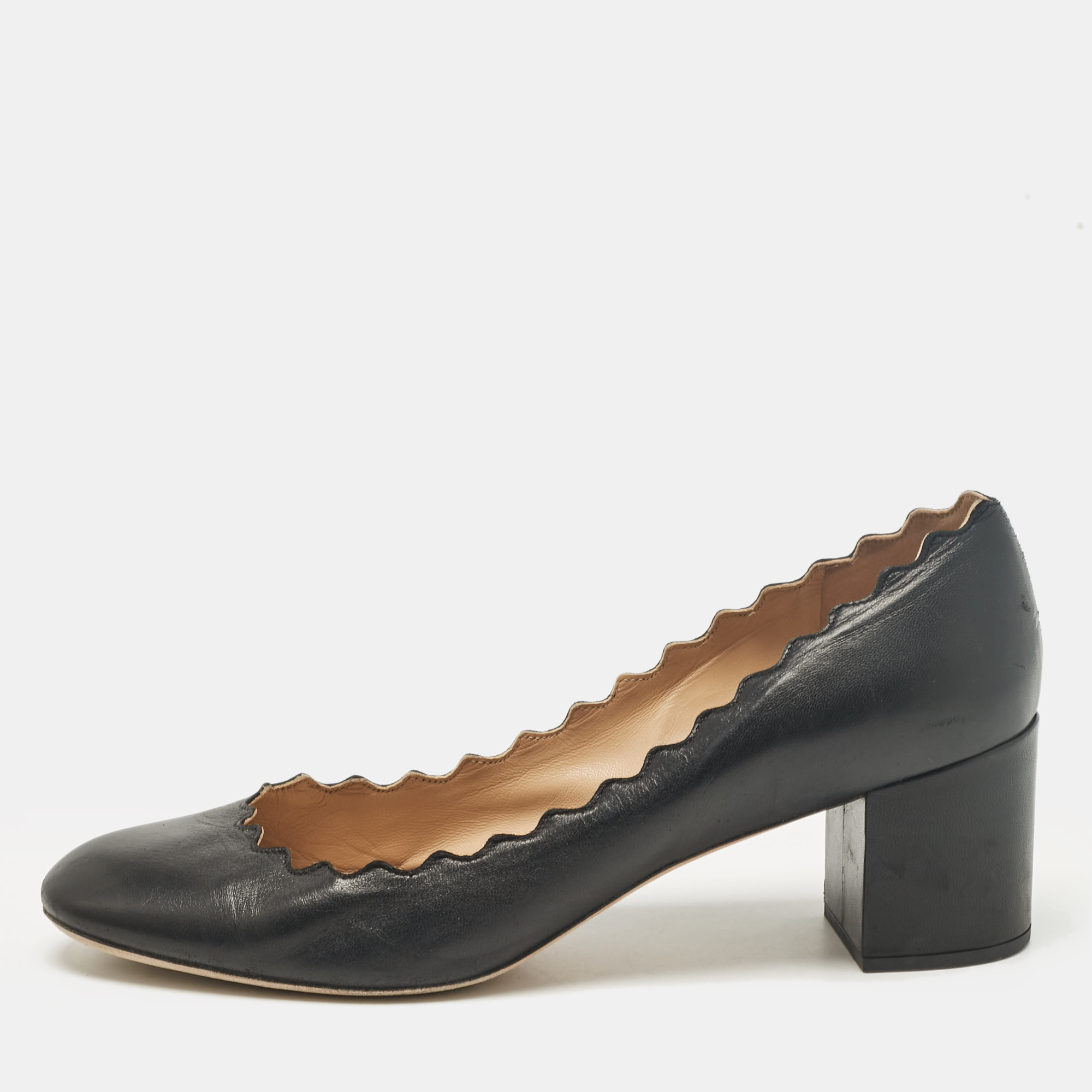 

Chloe Black Scalloped Leather Lauren Pumps Size