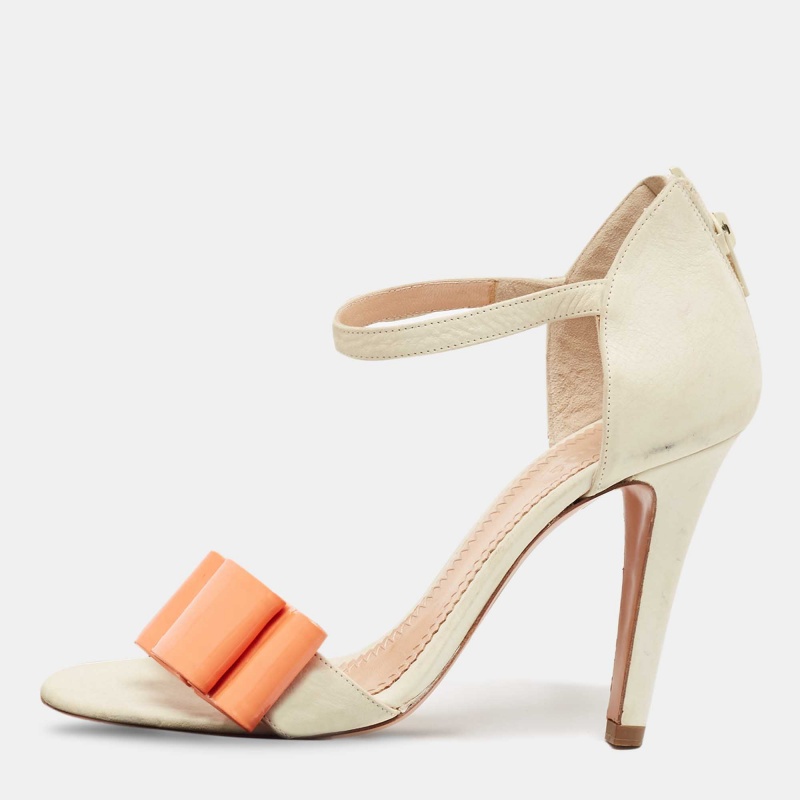 

Chloe Cream Leather Ankle Strap Sandals Size