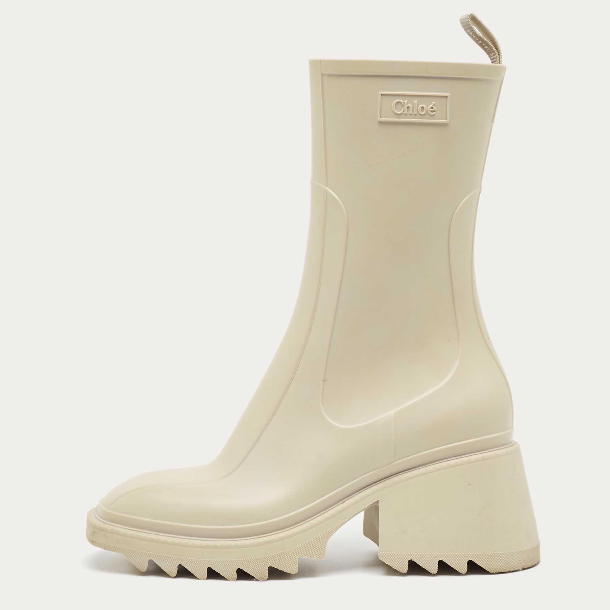 

Chloe Cream Rubber Betty Rain Boots Size