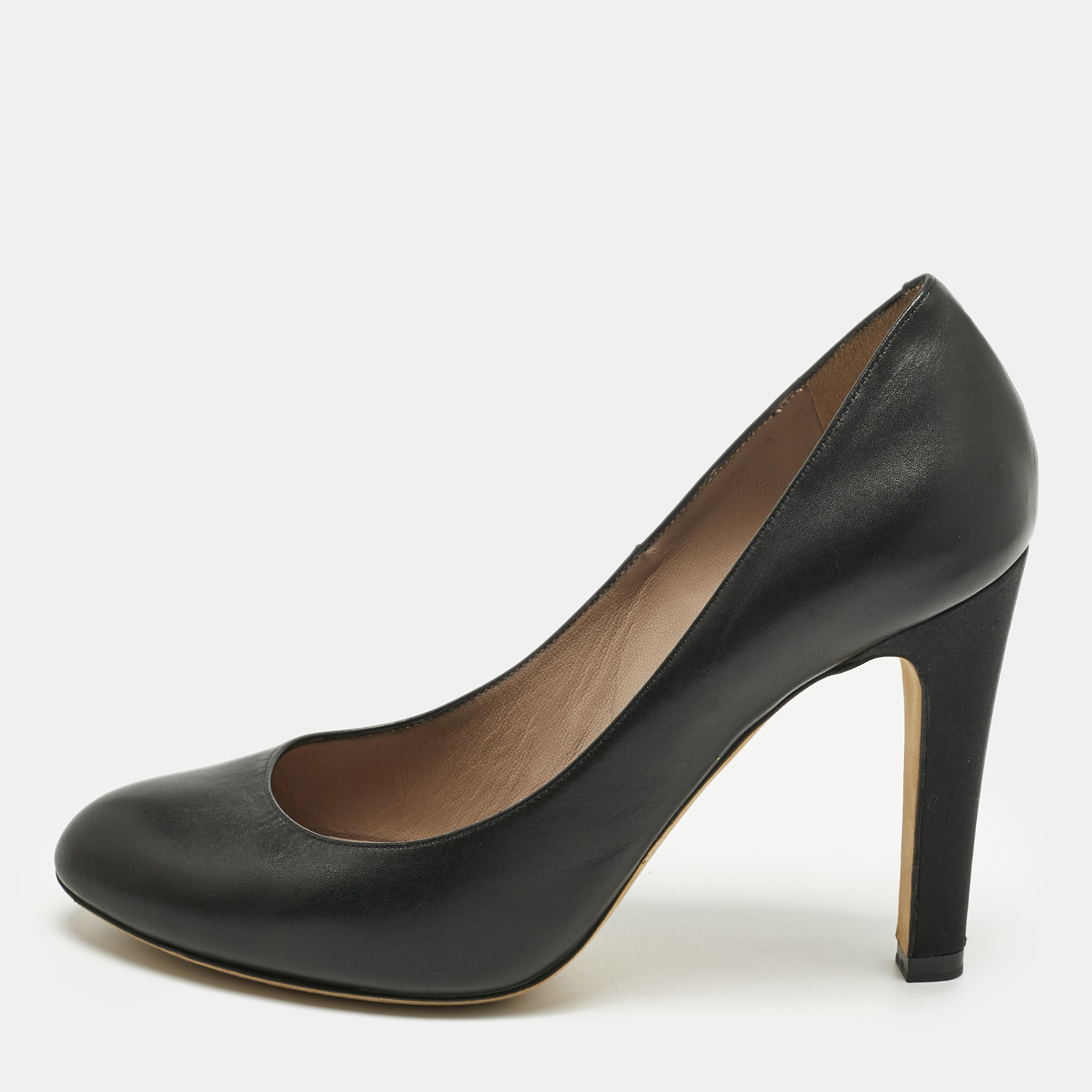 

Chloe Black Leather Round Toe Pumps Size