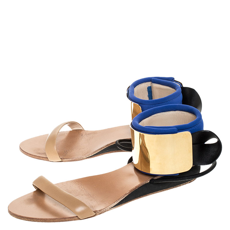 Pre-owned Chloé Blue/beige Leather And Nylon Ankle Cuff Flat Sandals Size 38