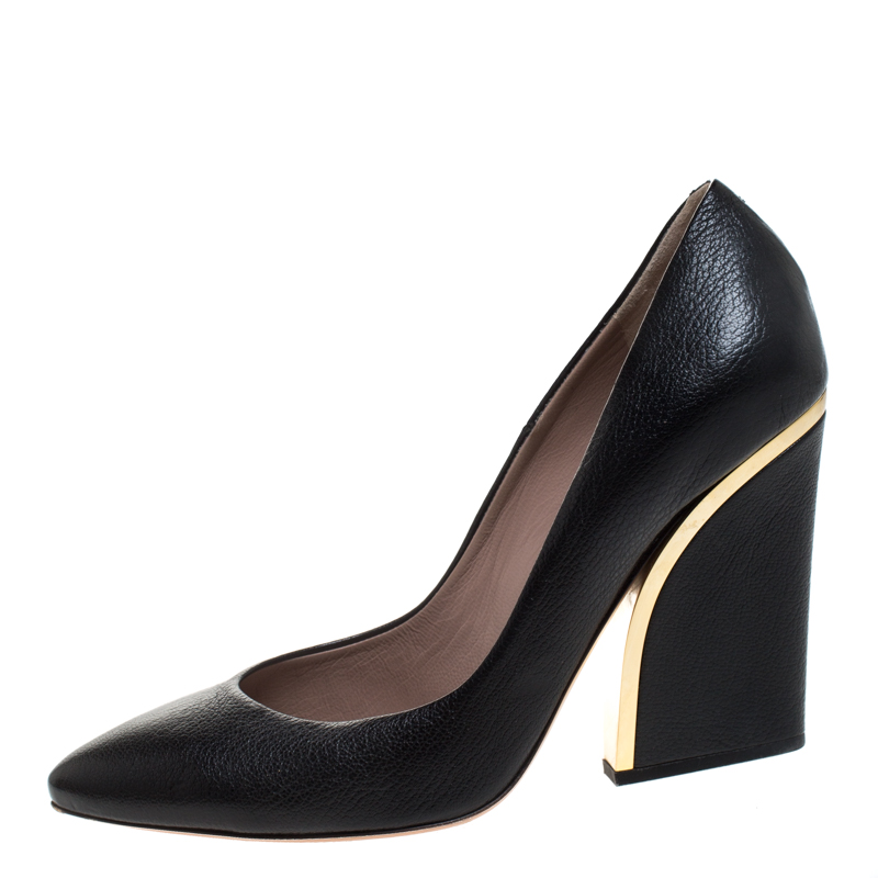 

Chloe Black Textured Leather Beckie Pumps Size