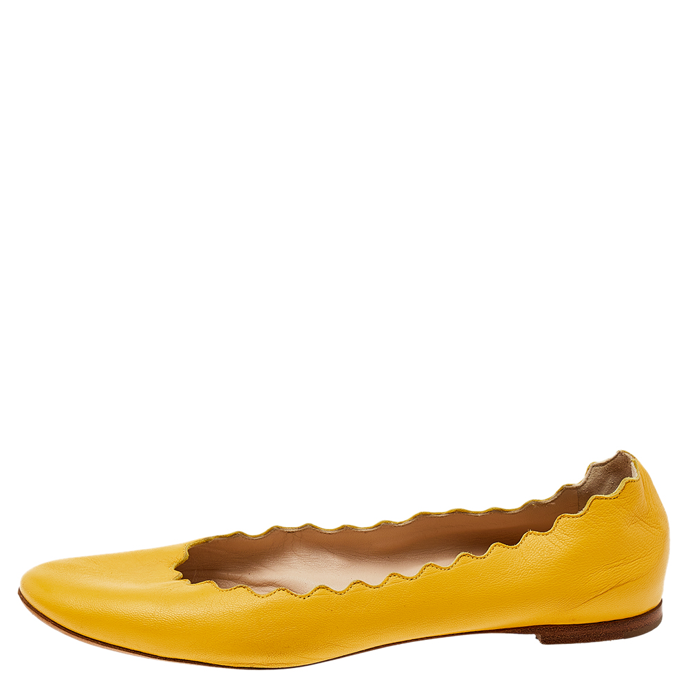 

Chloe Yellow Leather Scalloped Ballet Flats Size