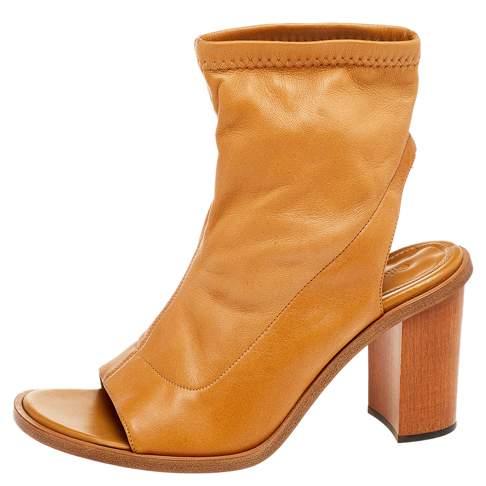 

Chloe Brown Leather Ankle Length Boots Size, Beige