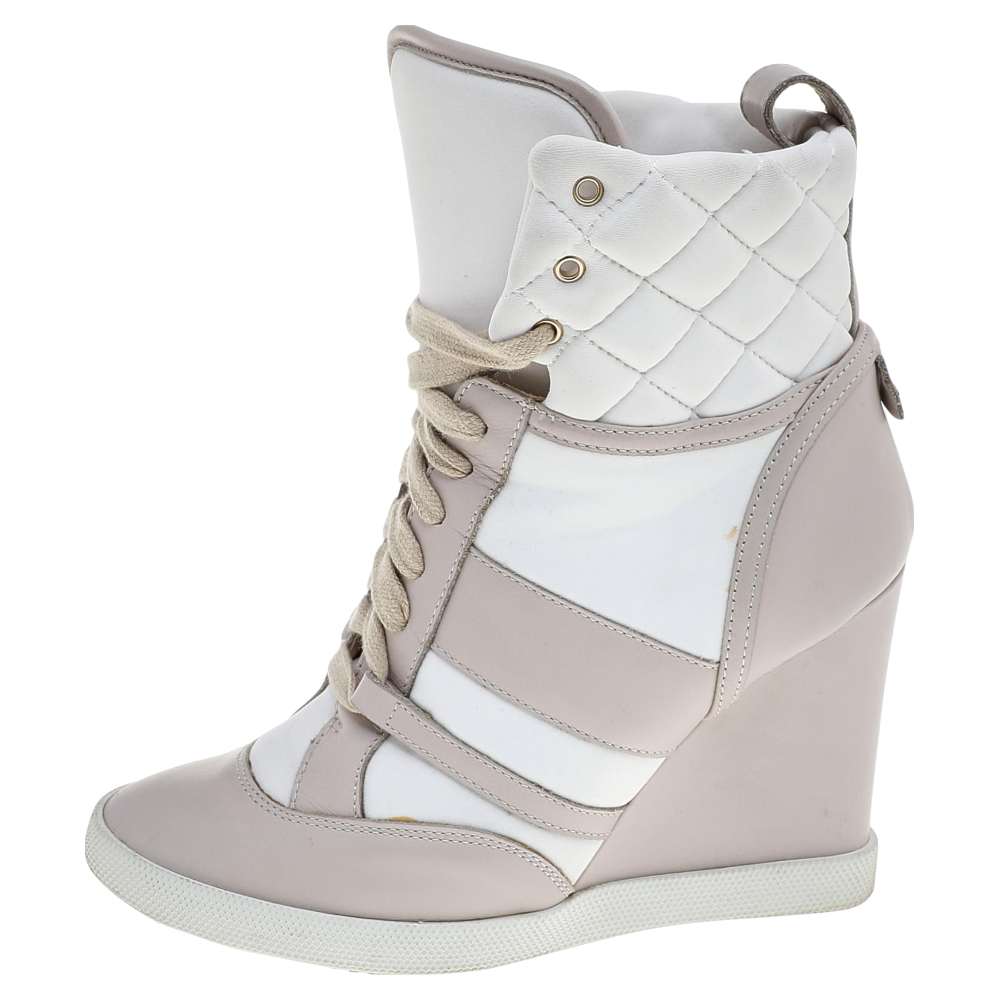 

Chloe Light Pink/White Leather And Fabric Quilted High Top Wedge Sneakers Size