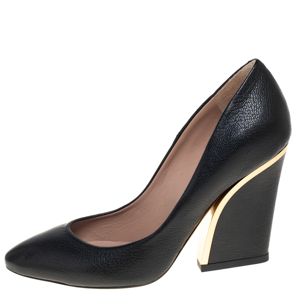 

Chloe Black Leather Beckie Pumps Size