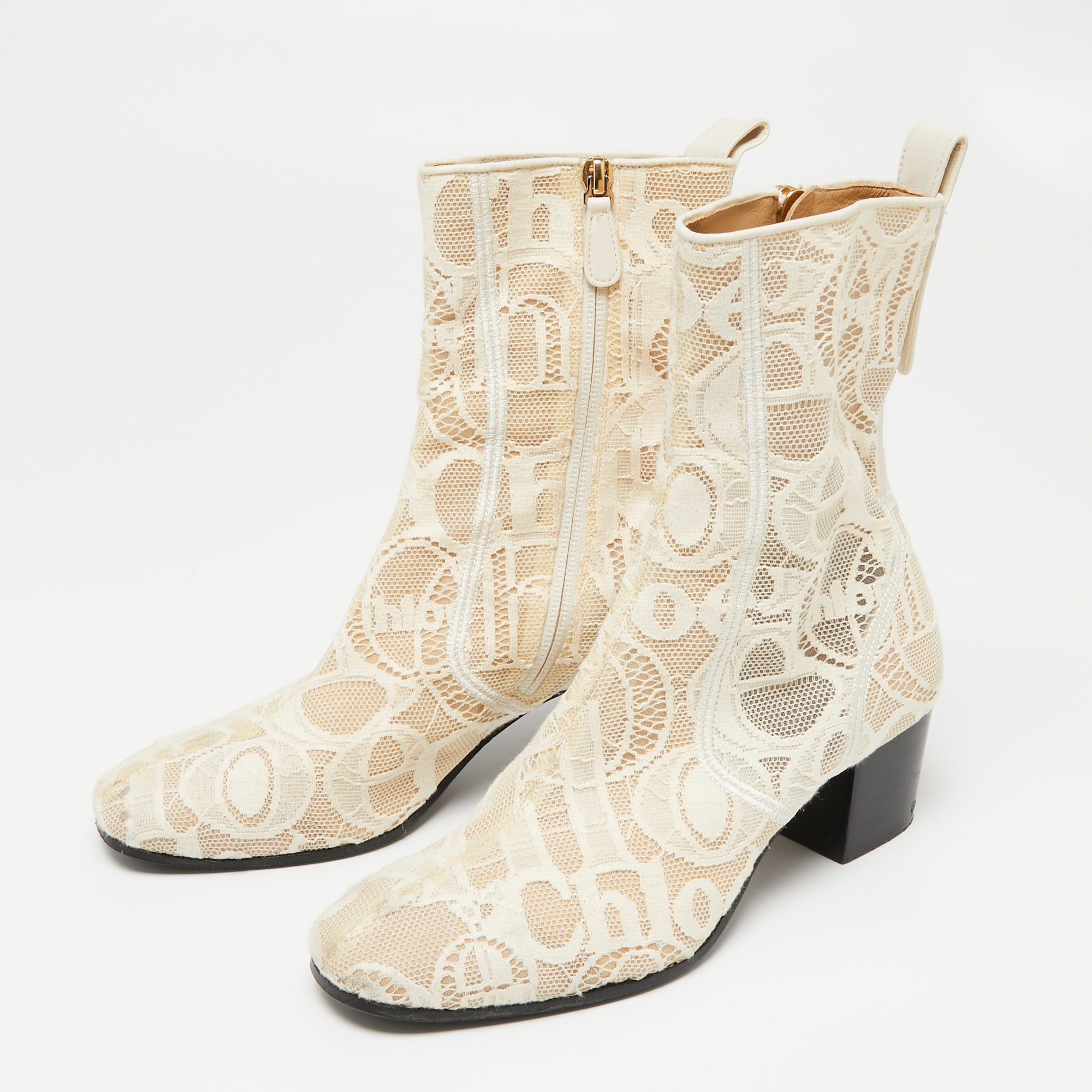 

Chloe Off-White Lace Goldie Ankle Length Boots Size