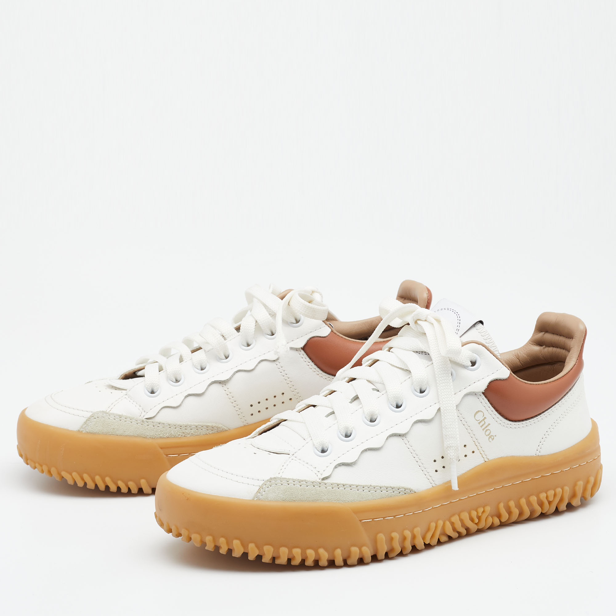

Chloe White Leather Low Top Sneakers Size