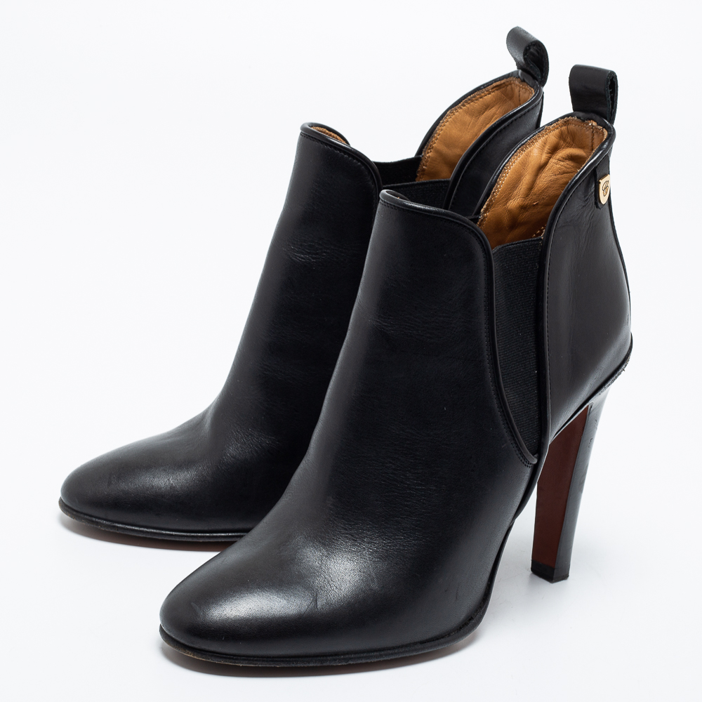 

Chloe Black Leather Ankle Booties Size