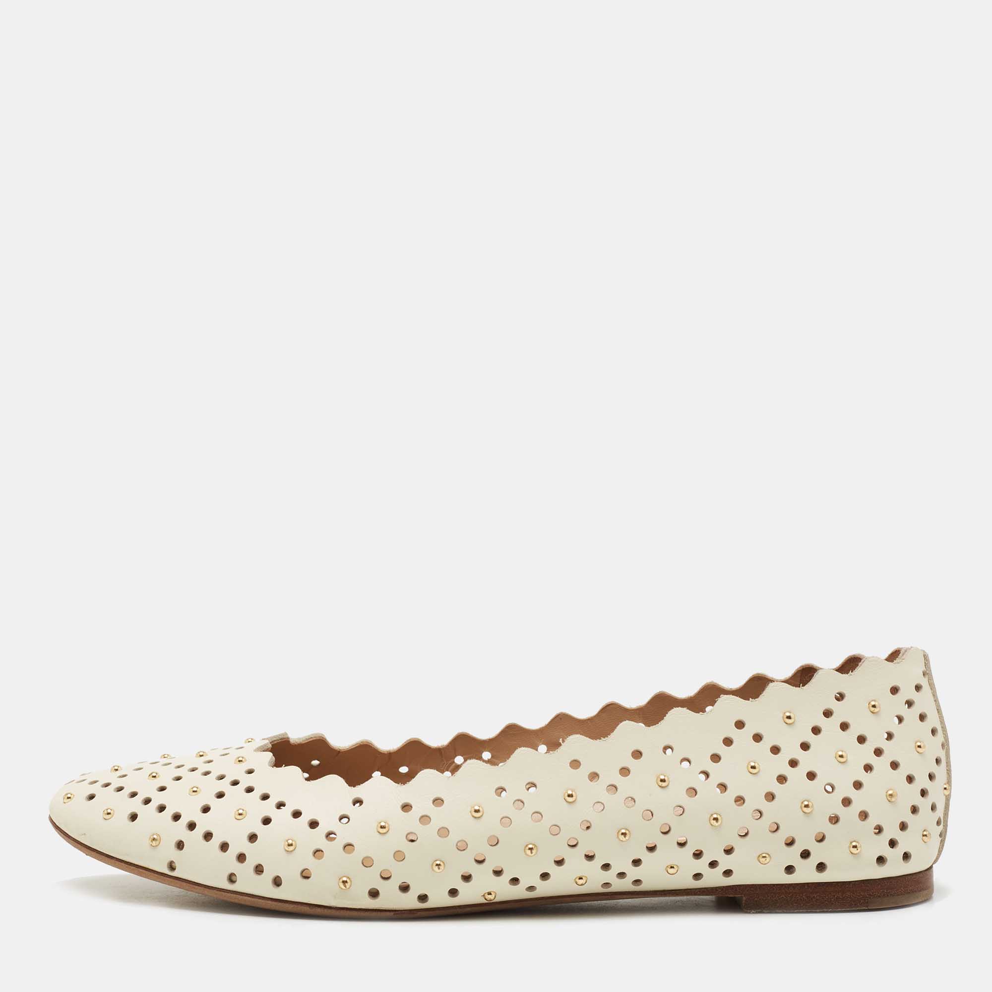 Pre Owned Chloe Off White Scalloped Leather Laser Cut and Studded Ballet Flats Size 38