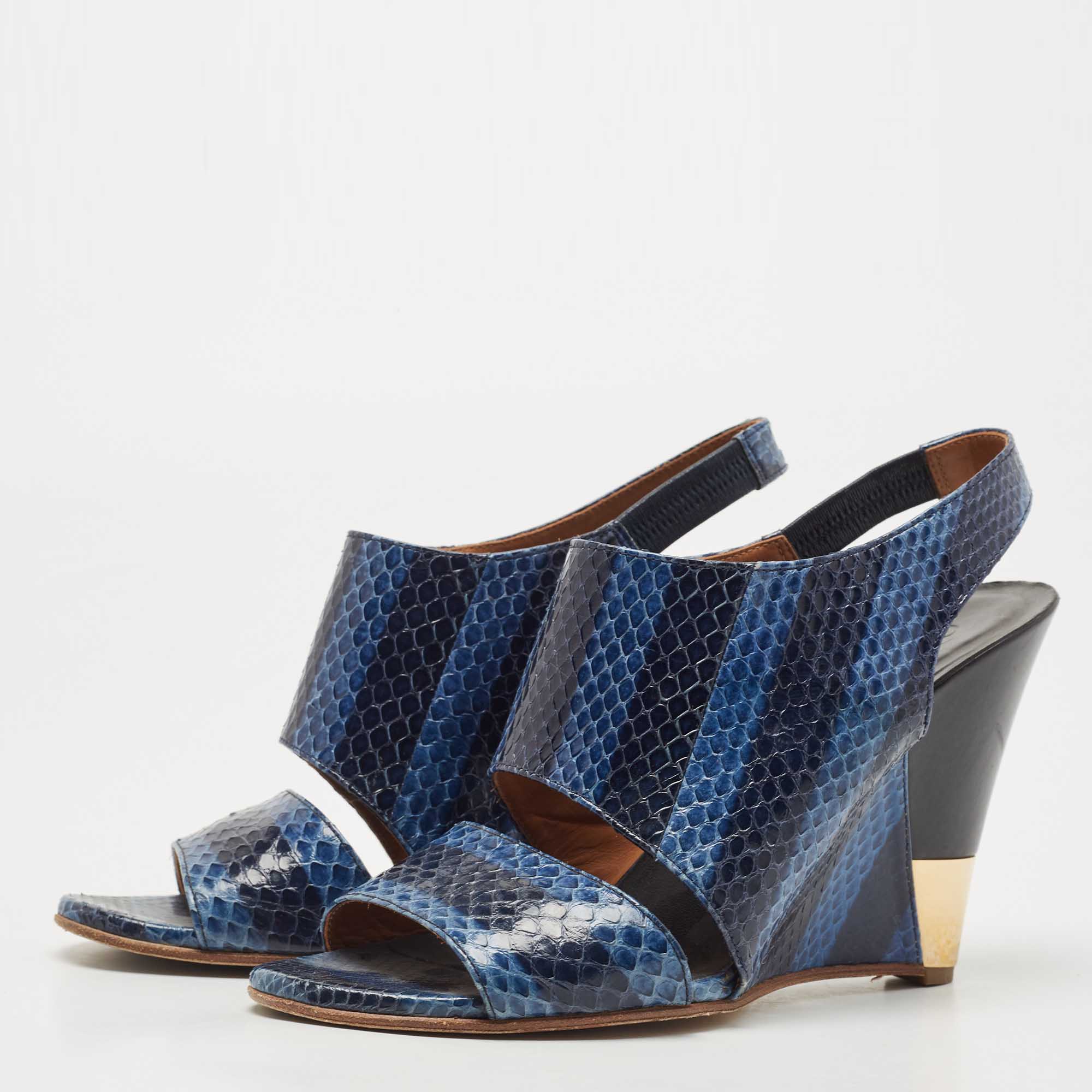 

Chloe Two Tone Python Ayers Wedge Sandals Size, Blue