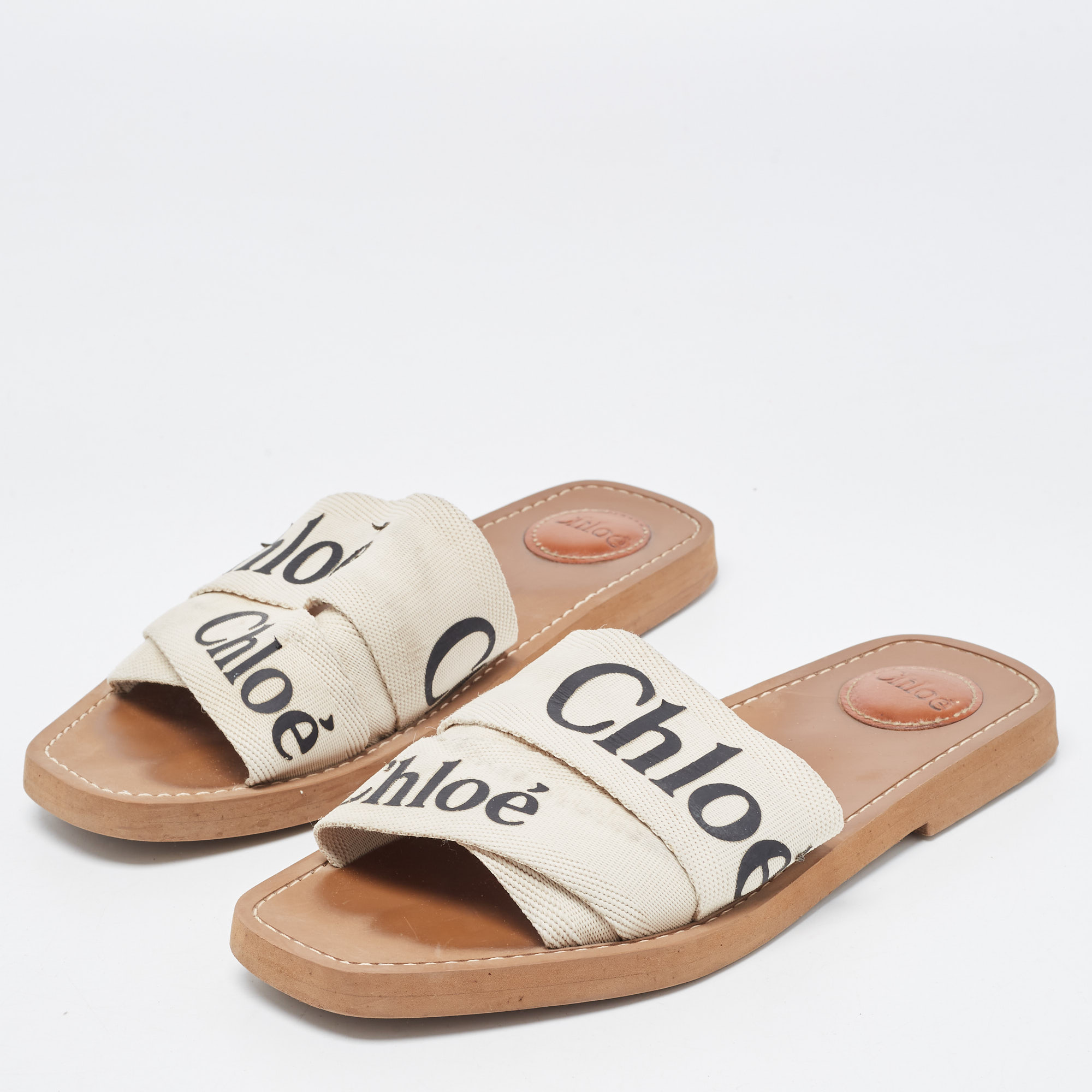 

Chloe White Logo Canvas Woody Flat Slides Size