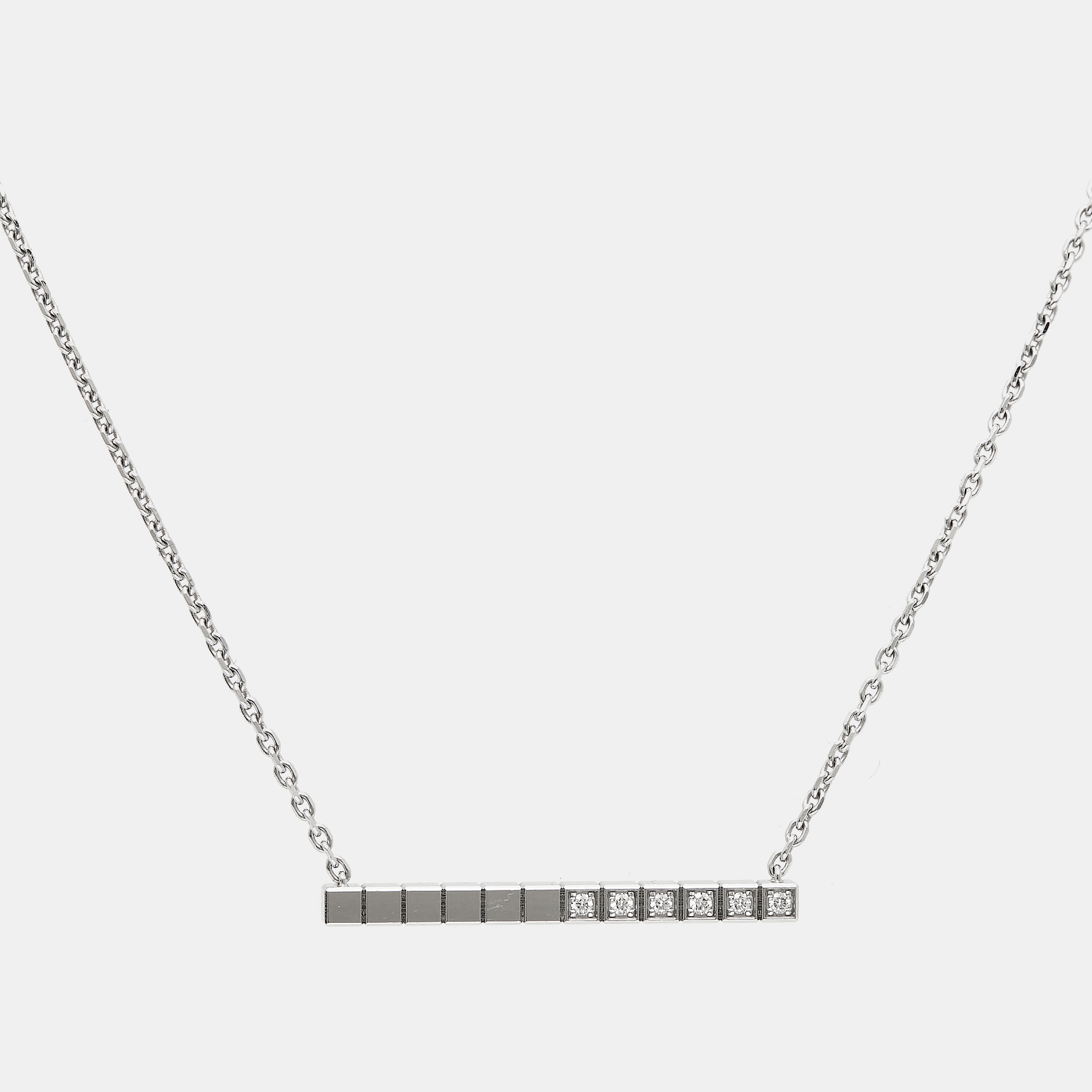 

Chopard Ice Cube Diamonds 18k White Gold Necklace