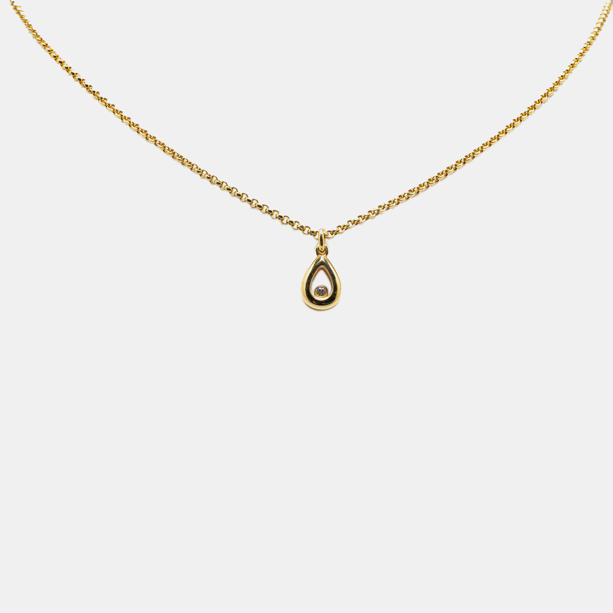 

Chopard 18K Yellow Gold Happy Diamonds Icons Pendant Necklace