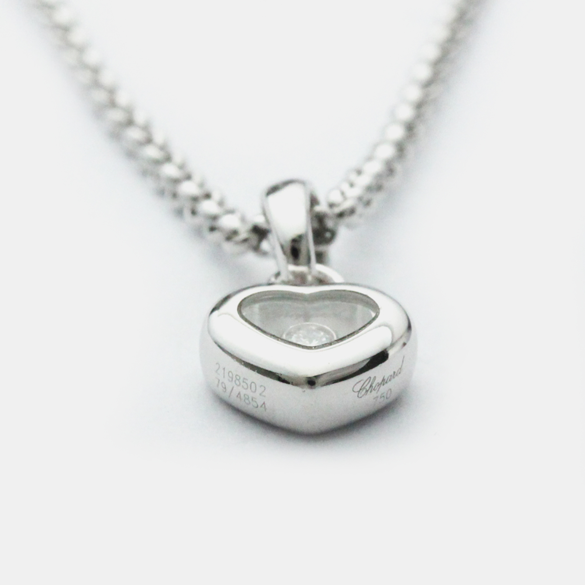 

Chopard Happy Diamonds Heart 18K White Gold Diamond Necklace