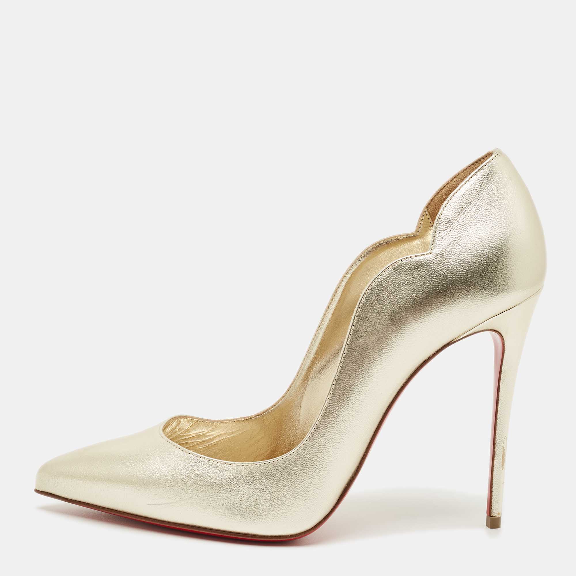 

Christian Louboutin Gold Leather Hot Chick Pumps Size