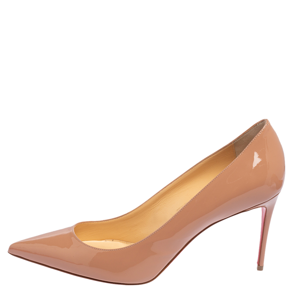 

Christian Louboutin Beige Patent Leather Pigalle Follies Pumps Size