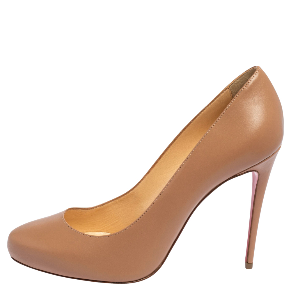 

Christian Louboutin Beige Leather Round Toe Pumps Size