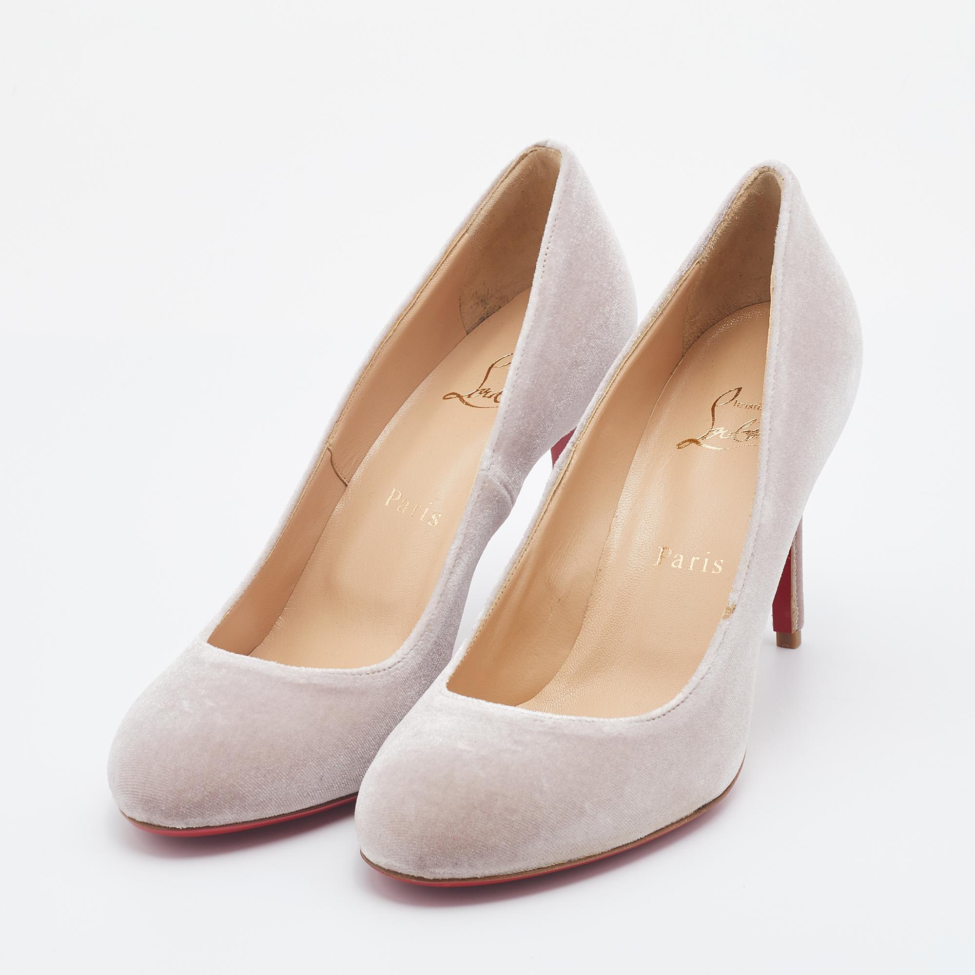 

Christian Louboutin Light Beige Velvet Fifi Pumps Size