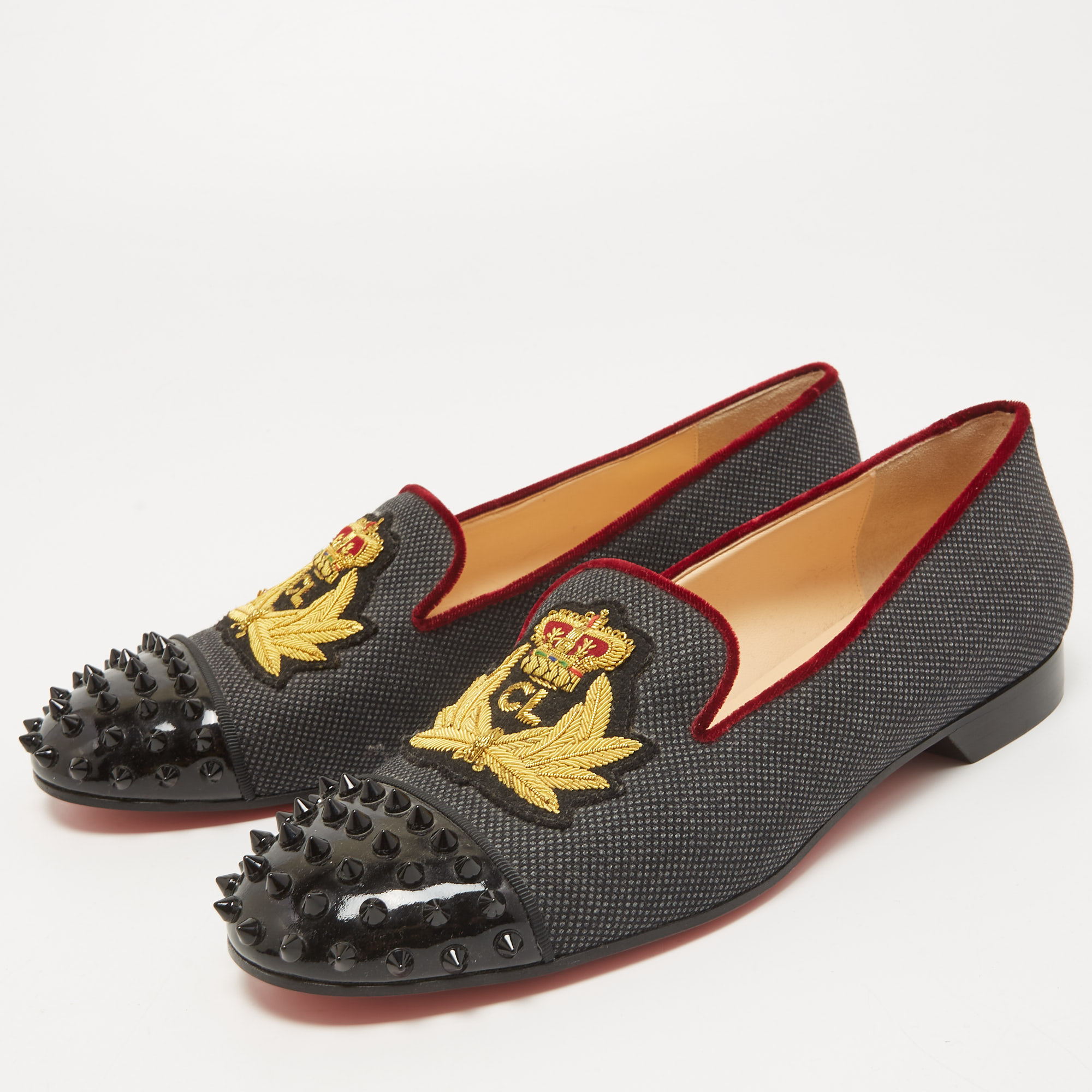 

Christian Louboutin Grey/Black Spiked Patent Leather and Fabric Harvanana Smoking Slippers Size